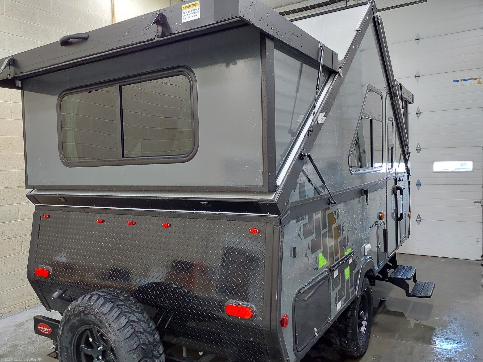 2025 Evolution Twin Bed by Aliner from Juniata Valley RV in Mifflintown, Pennsylvania