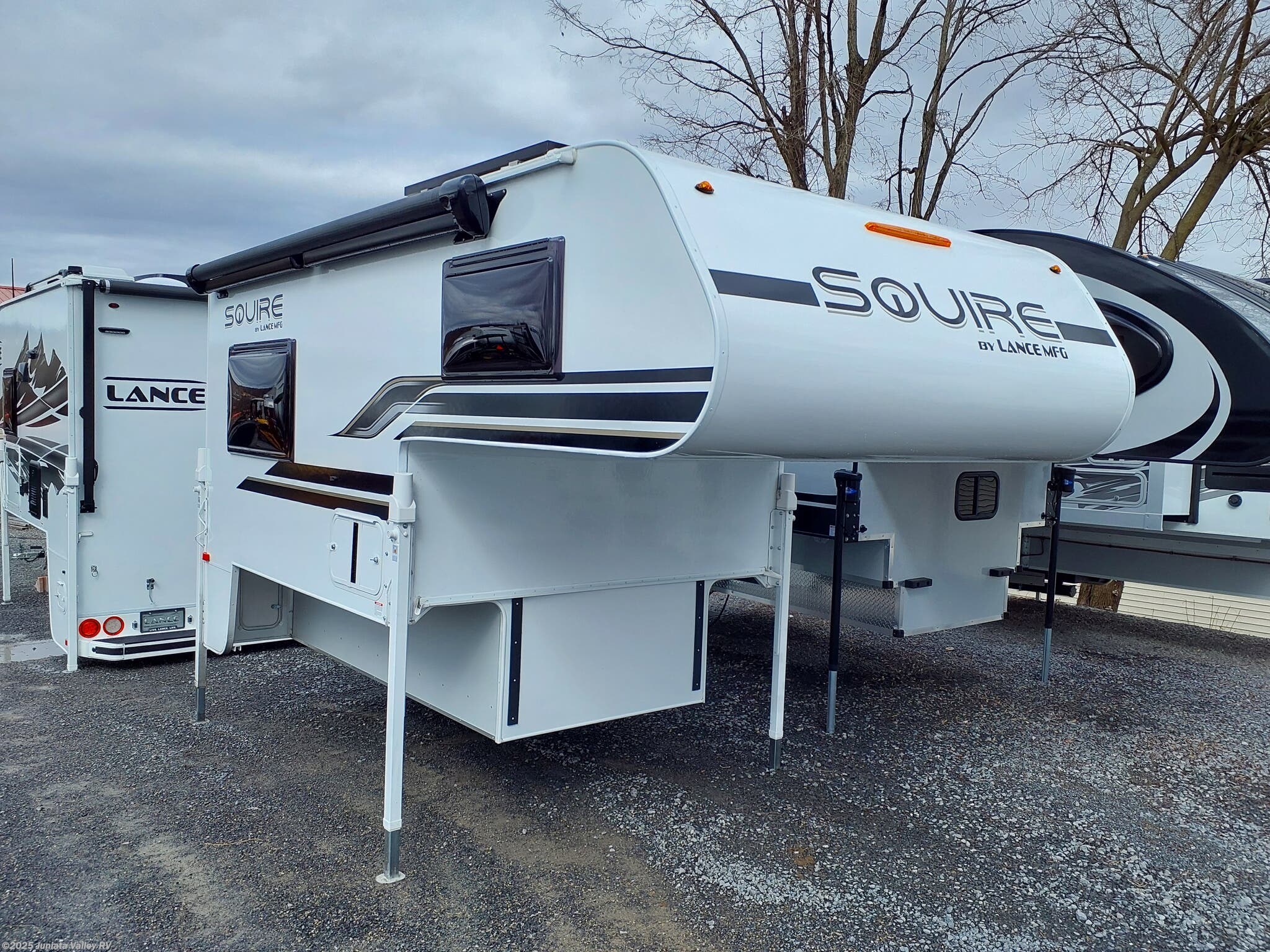 2026 Squire SQ805 by Lance from Juniata Valley RV in Mifflintown, Pennsylvania