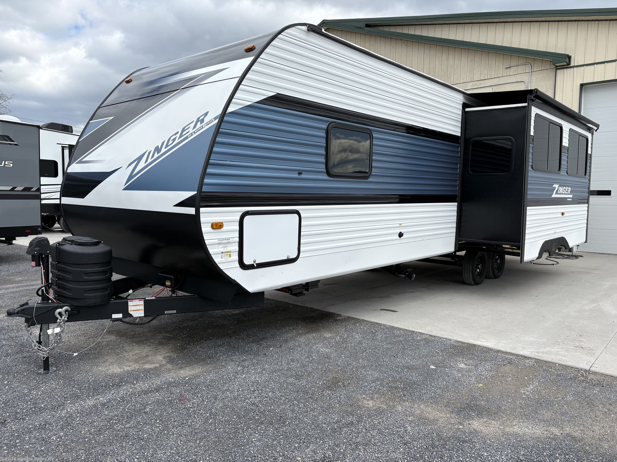 2025 Zinger ZR280RK by CrossRoads from Juniata Valley RV in Mifflintown, Pennsylvania