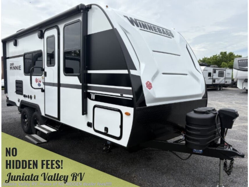 New 2025 Winnebago Micro Minnie 2108FBS available in Mifflintown, Pennsylvania