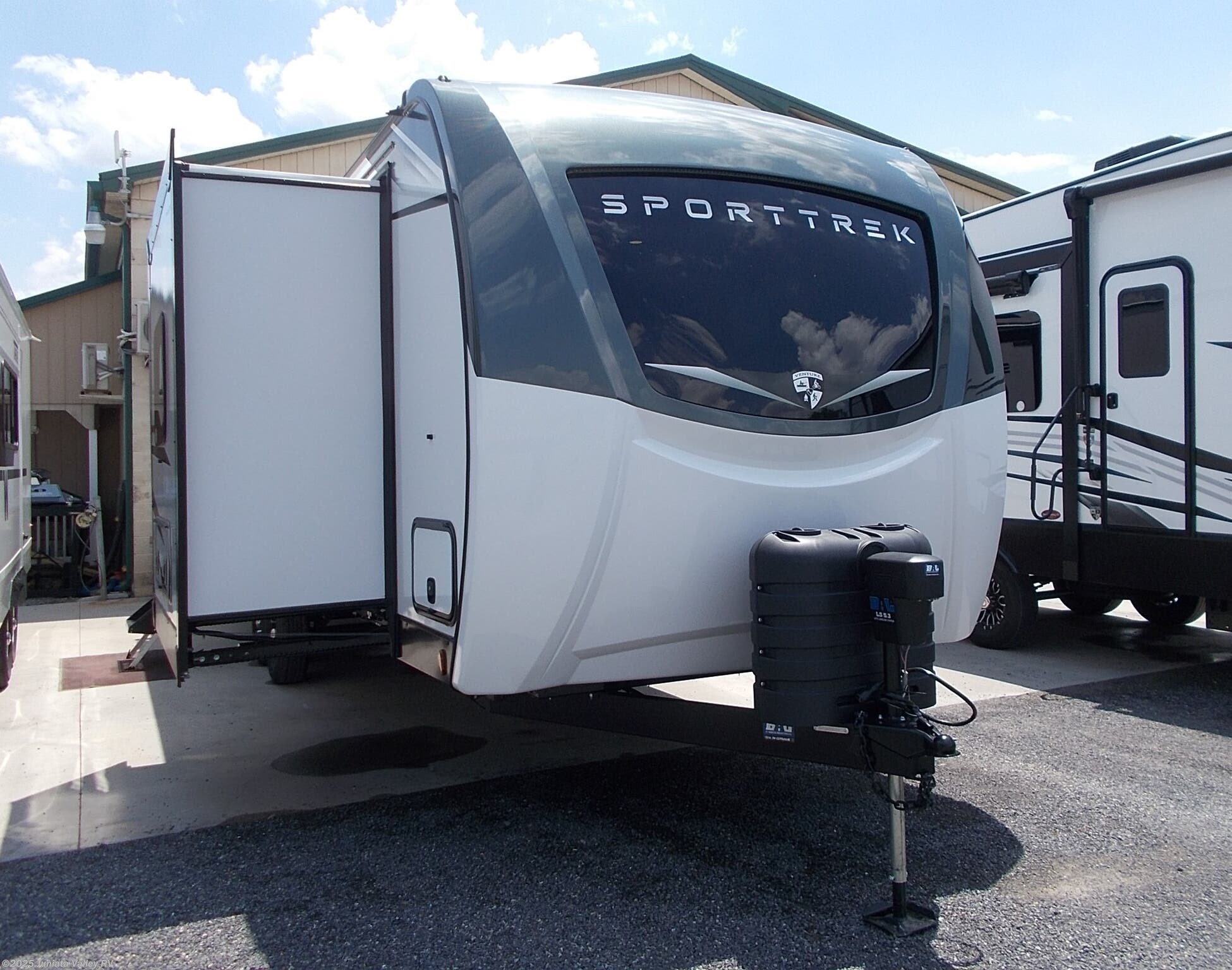 2026 Venture RV SportTrek Touring Edition 272VRK