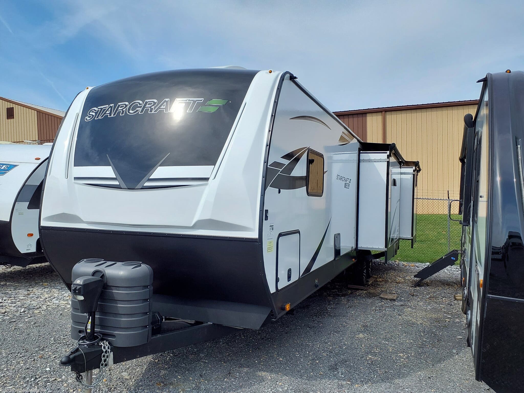 Used 2024 Starcraft GSL 321BHS available in Mifflintown, Pennsylvania