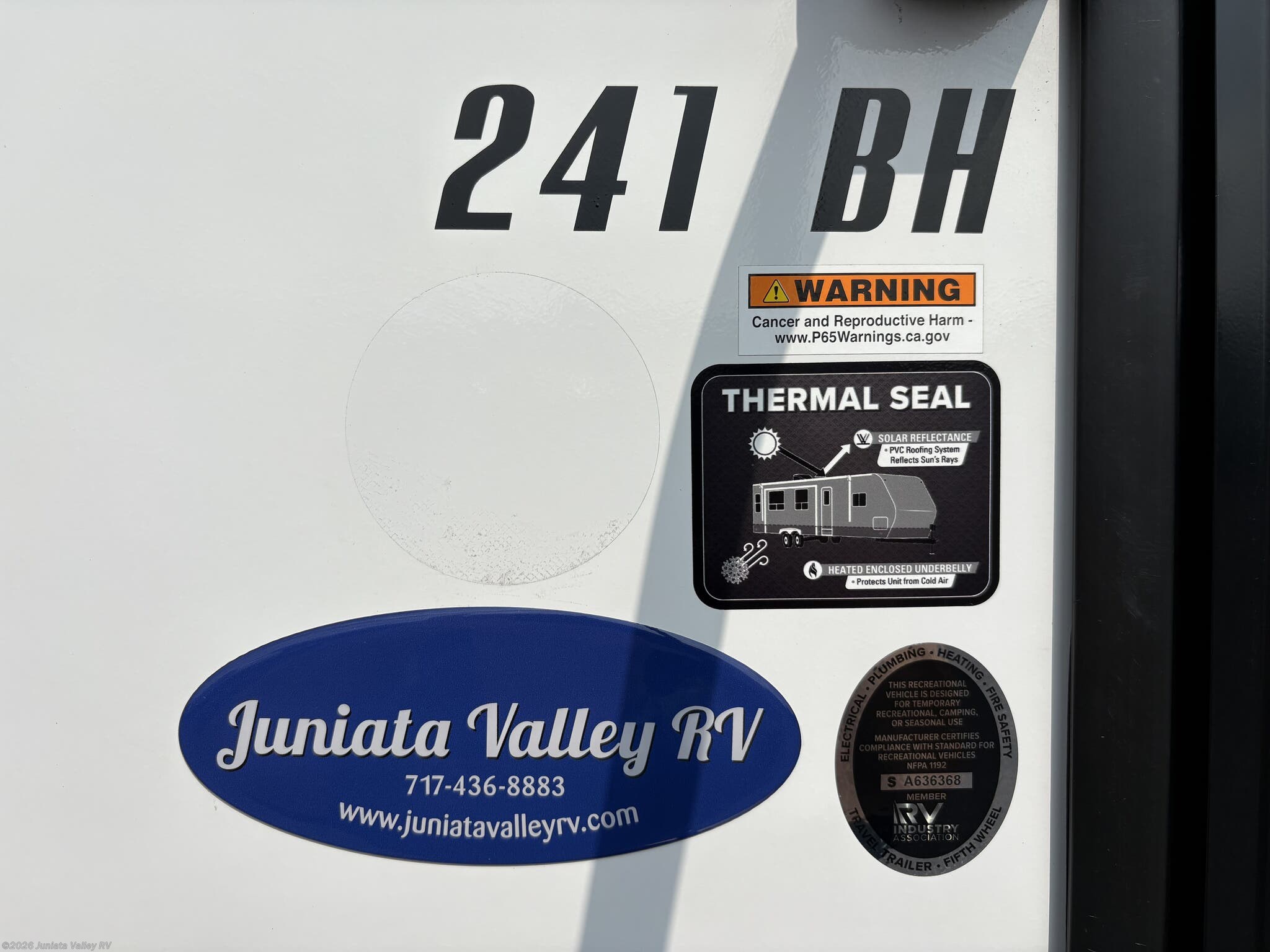 2023 Starcraft Super Lite - Used Travel Trailer For Sale by Juniata Valley RV in Mifflintown, Pennsylvania features Power Roof Vent, Converter, Propane, Bluetooth Stereo, Refrigerator