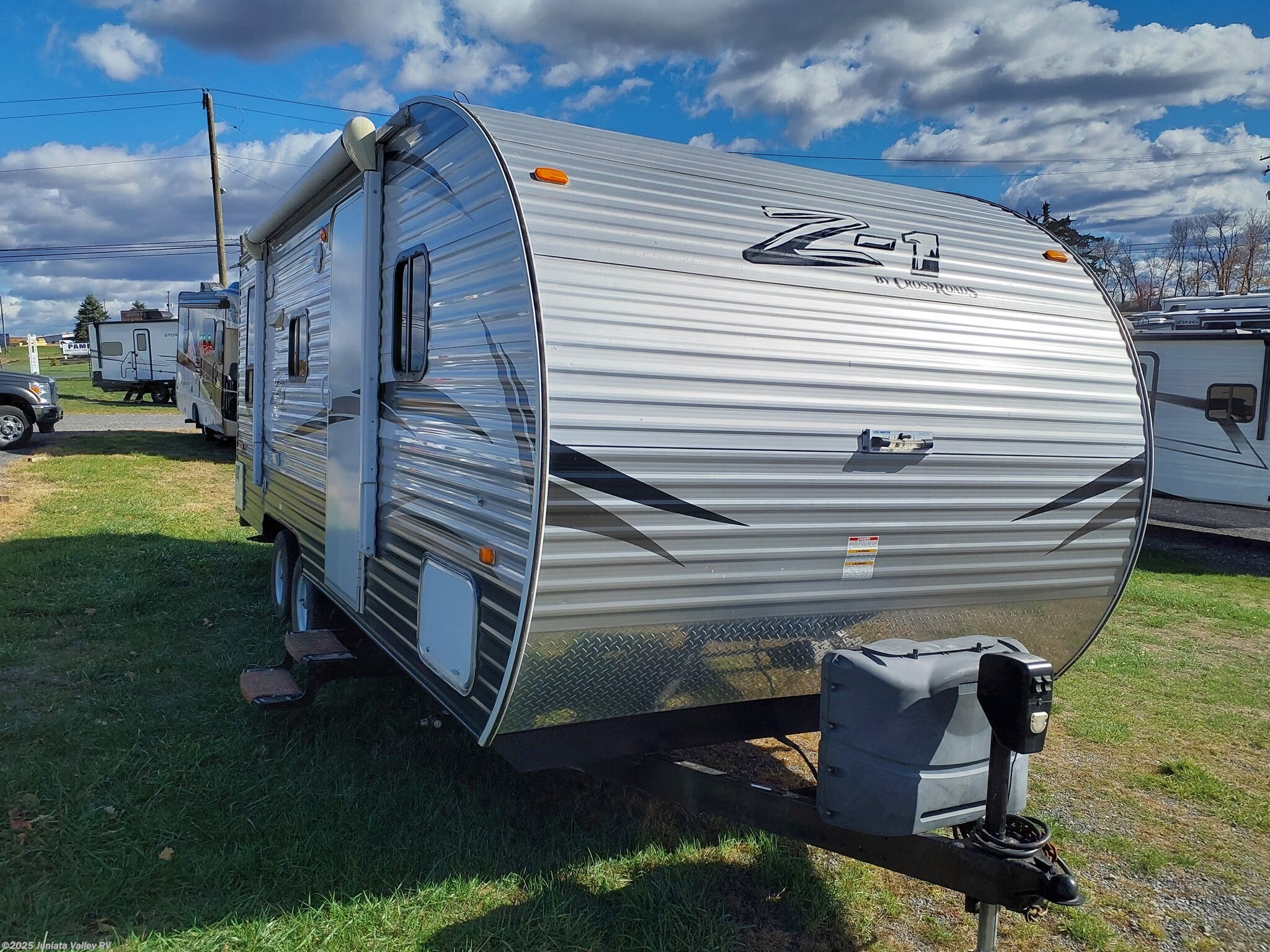 2016 CrossRoads Zinger 211RD