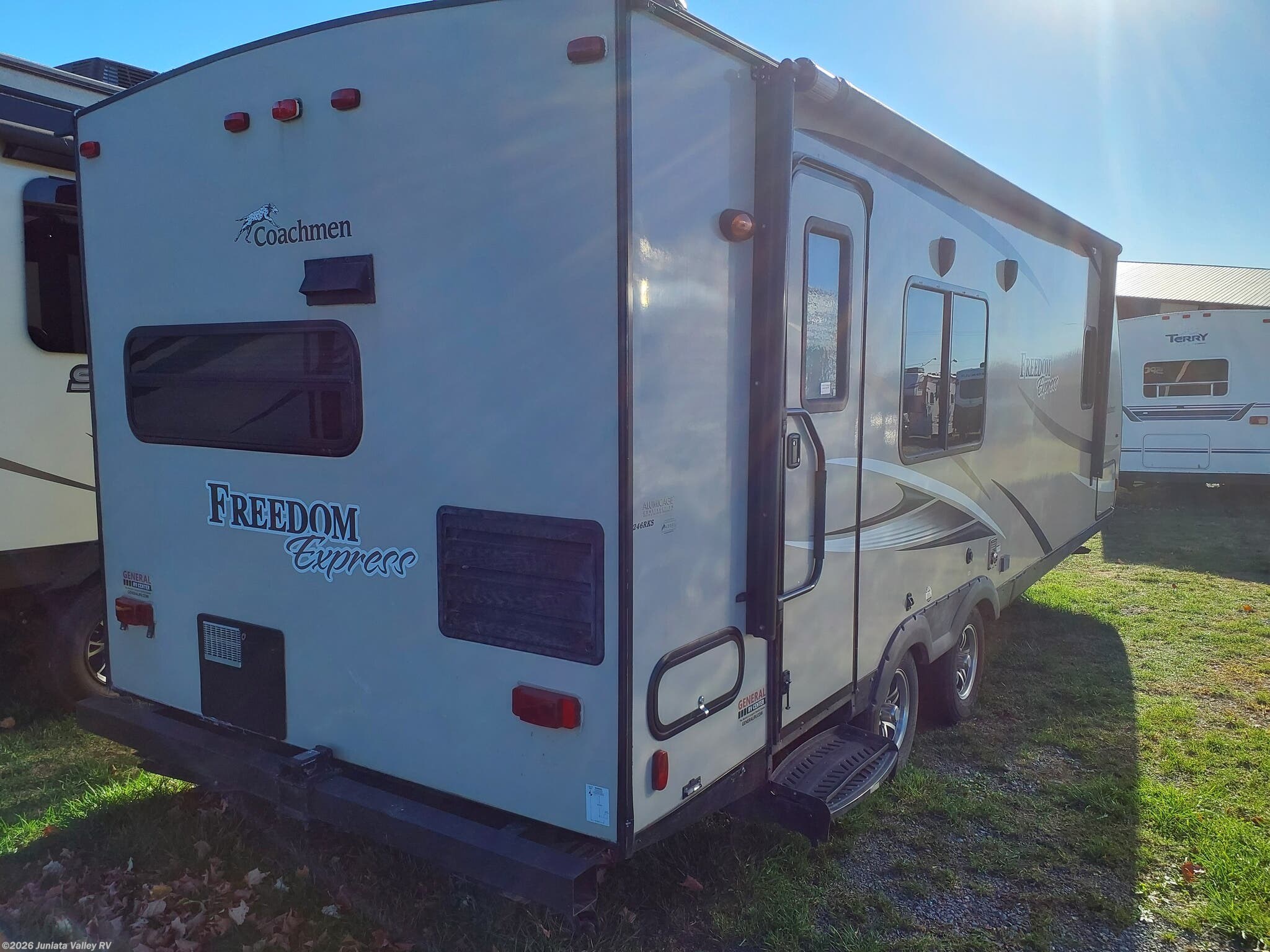 2016 Freedom Express 246RKS by Coachmen from Juniata Valley RV in Mifflintown, Pennsylvania
