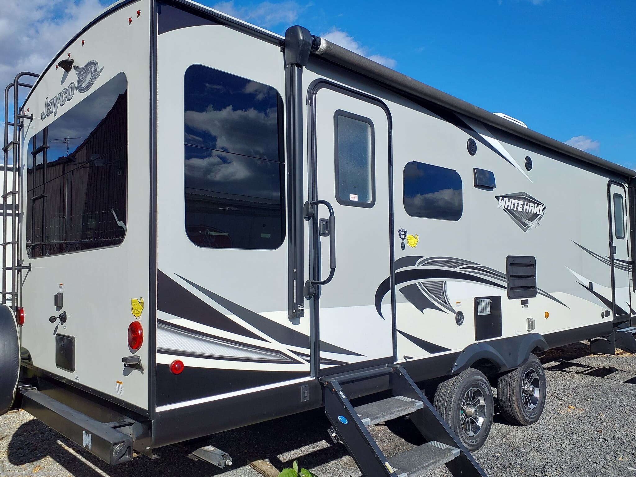 Used 2020 Jayco White Hawk 28RL available in Mifflintown, Pennsylvania