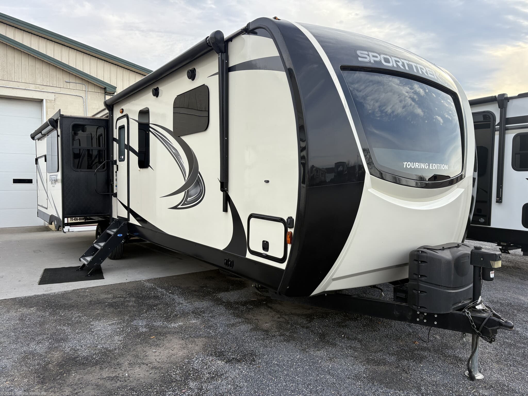 2018 Venture RV SportTrek 343VIK
