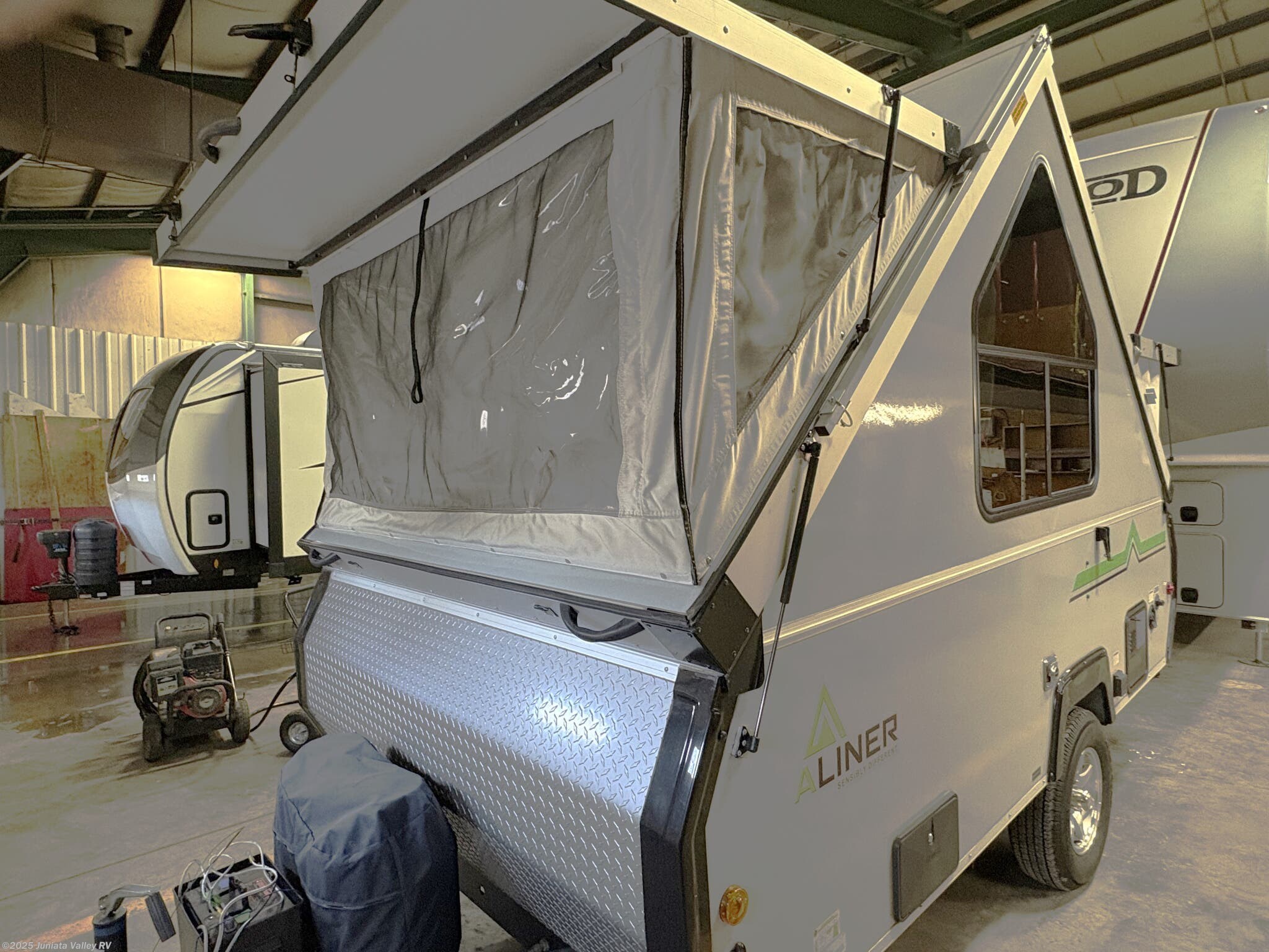 2023 Aliner Ranger 12 - Used Popup For Sale by Juniata Valley RV in Mifflintown, Pennsylvania features Stove Cover, Removable Table, Booth Dinette, Roof Vent, Detachable Power Cord