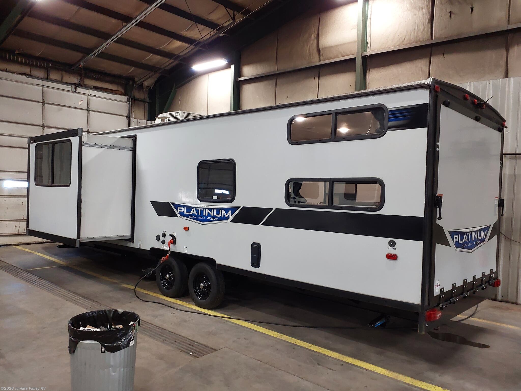 2022 Forest River Salem 280RTX - Used Toy Hauler For Sale by Juniata Valley RV in Mifflintown, Pennsylvania features Furnace, Auxiliary Battery, Slideout, LP Detector, Microwave