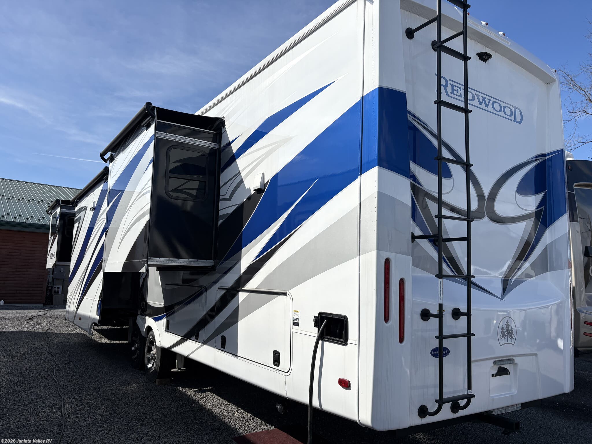 2024 Redwood RW4200FL by CrossRoads from Juniata Valley RV in Mifflintown, Pennsylvania