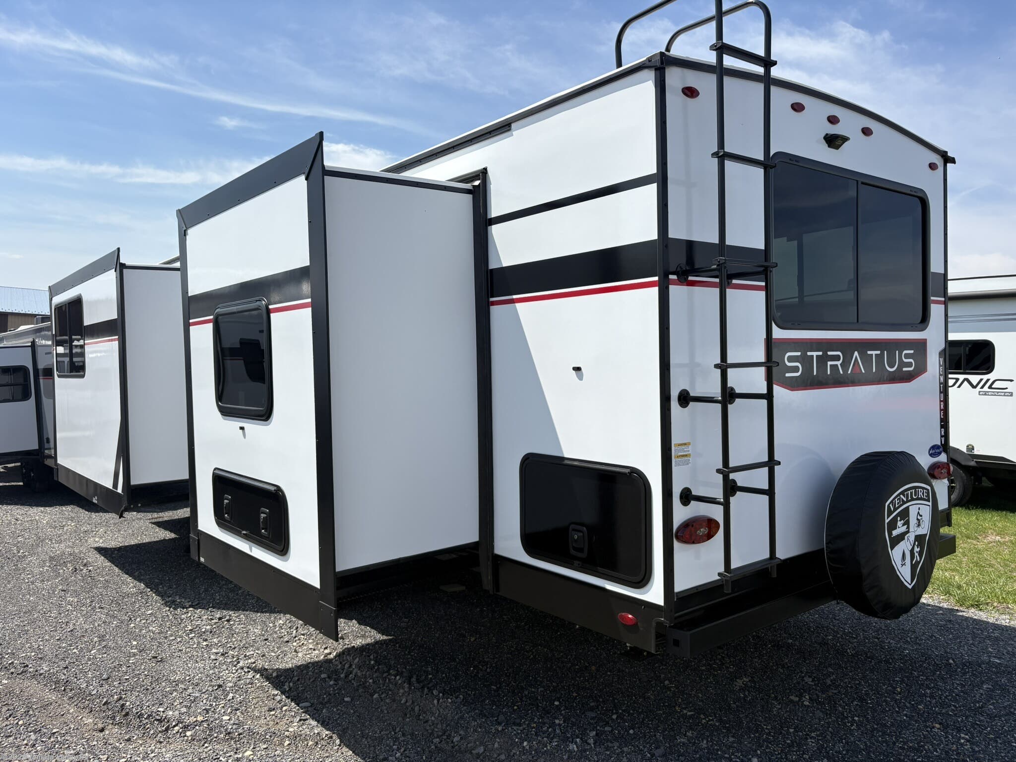 New 2026 Venture RV Stratus SR282VFD available in Mifflintown, Pennsylvania