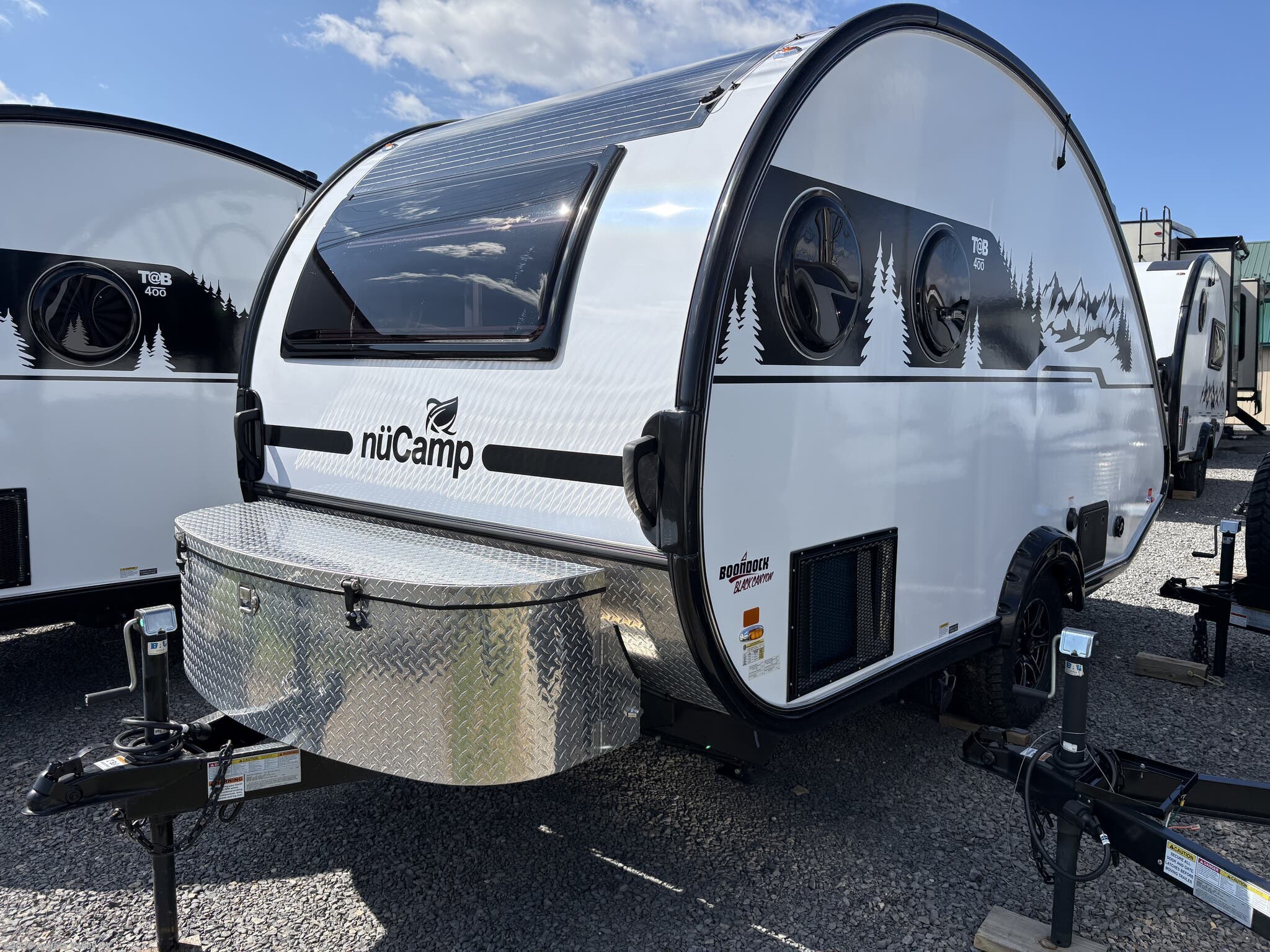 2026 NuCamp TAB 400 BD - New Teardrop Trailer For Sale by Juniata Valley RV in Mifflintown, Pennsylvania features Solar Panels, Dinette Bed, Toilet, Stove Cover, Heat Pump