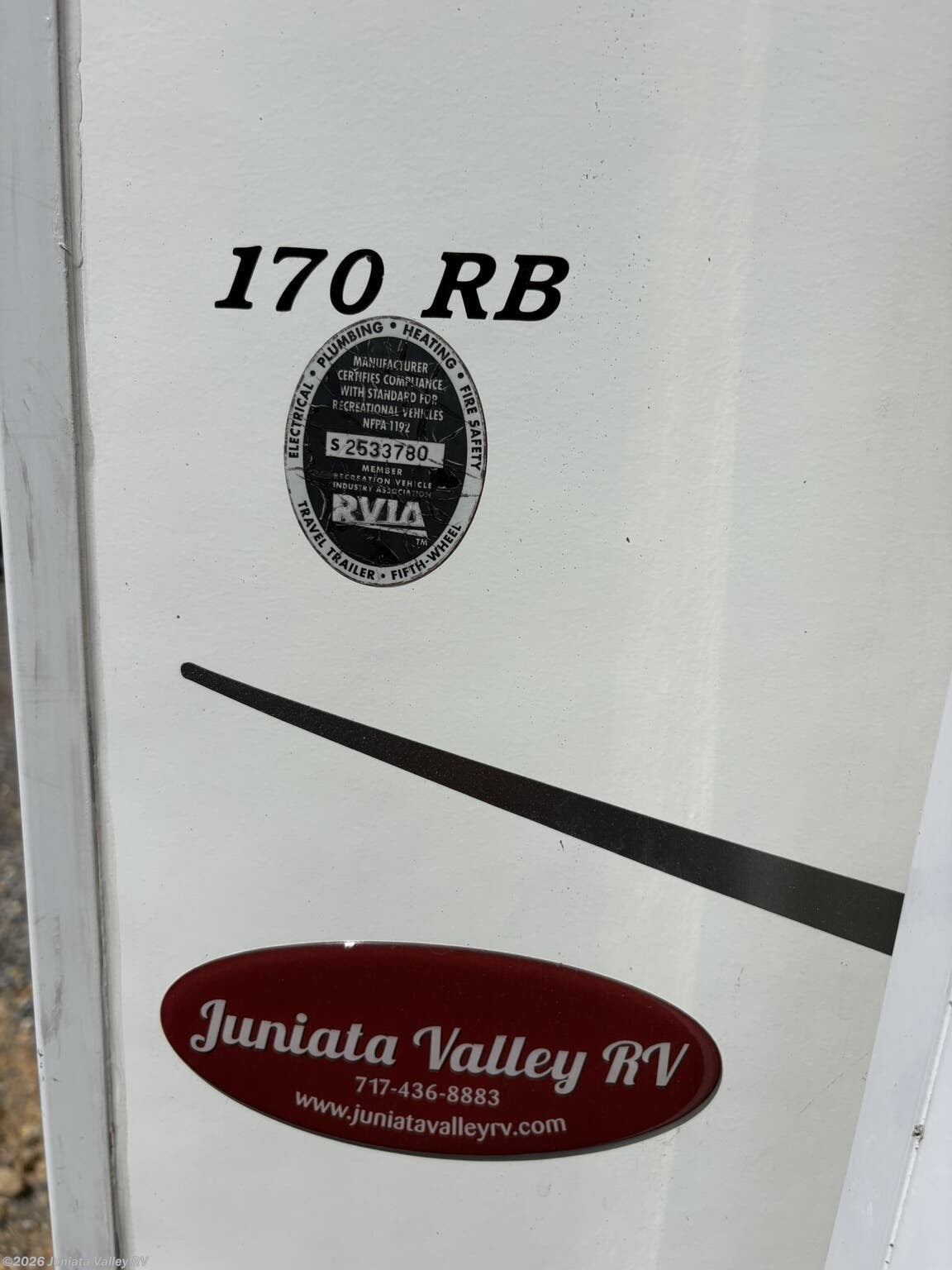 2010 Coachmen Freedom Express LTZ 170RB - Used Travel Trailer For Sale by Juniata Valley RV in Mifflintown, Pennsylvania features Toilet, Microwave, Kitchen Sink, Queen Bed, Non-Smoking Unit