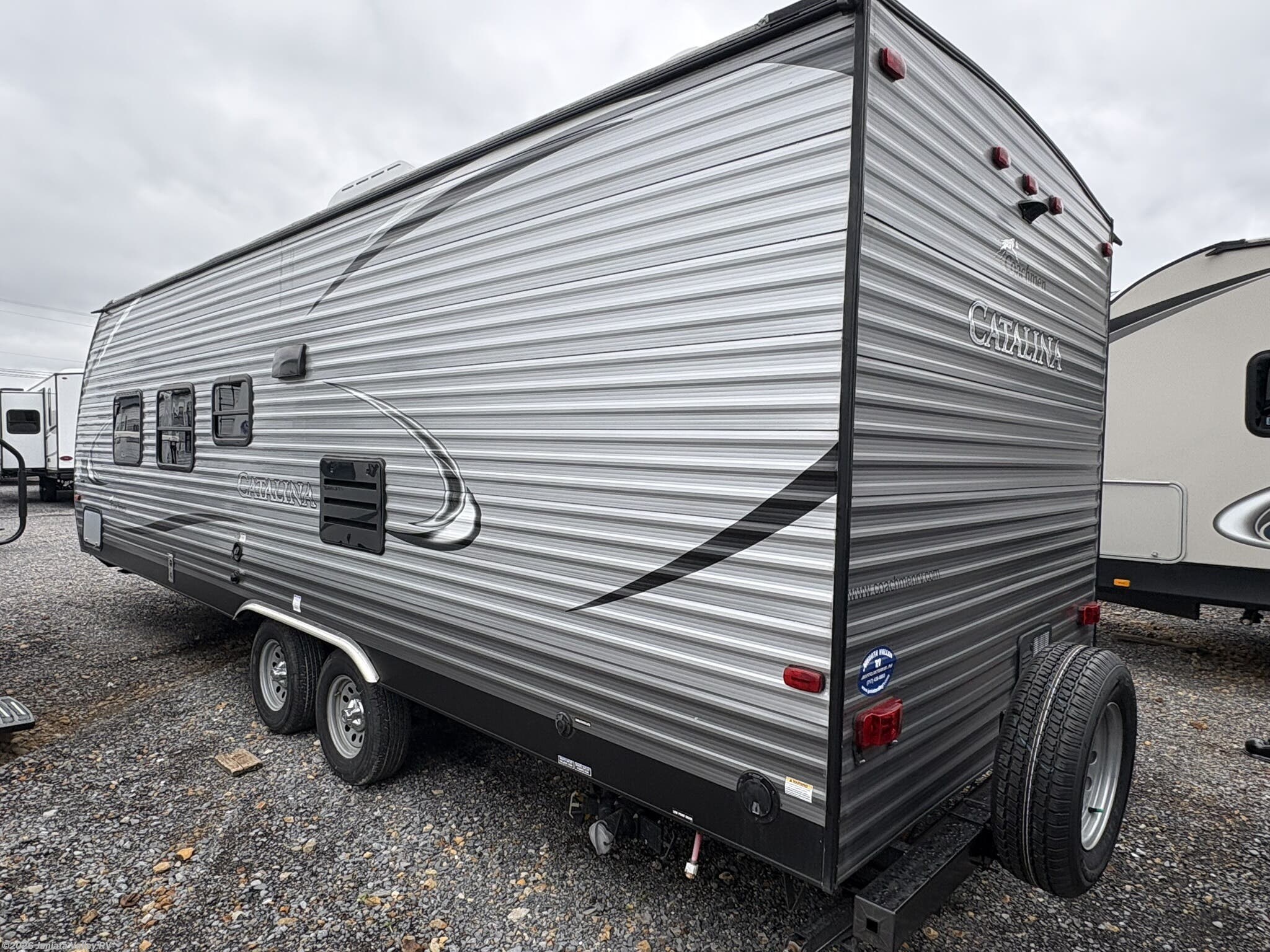 2016 Catalina 273BH by Coachmen from Juniata Valley RV in Mifflintown, Pennsylvania