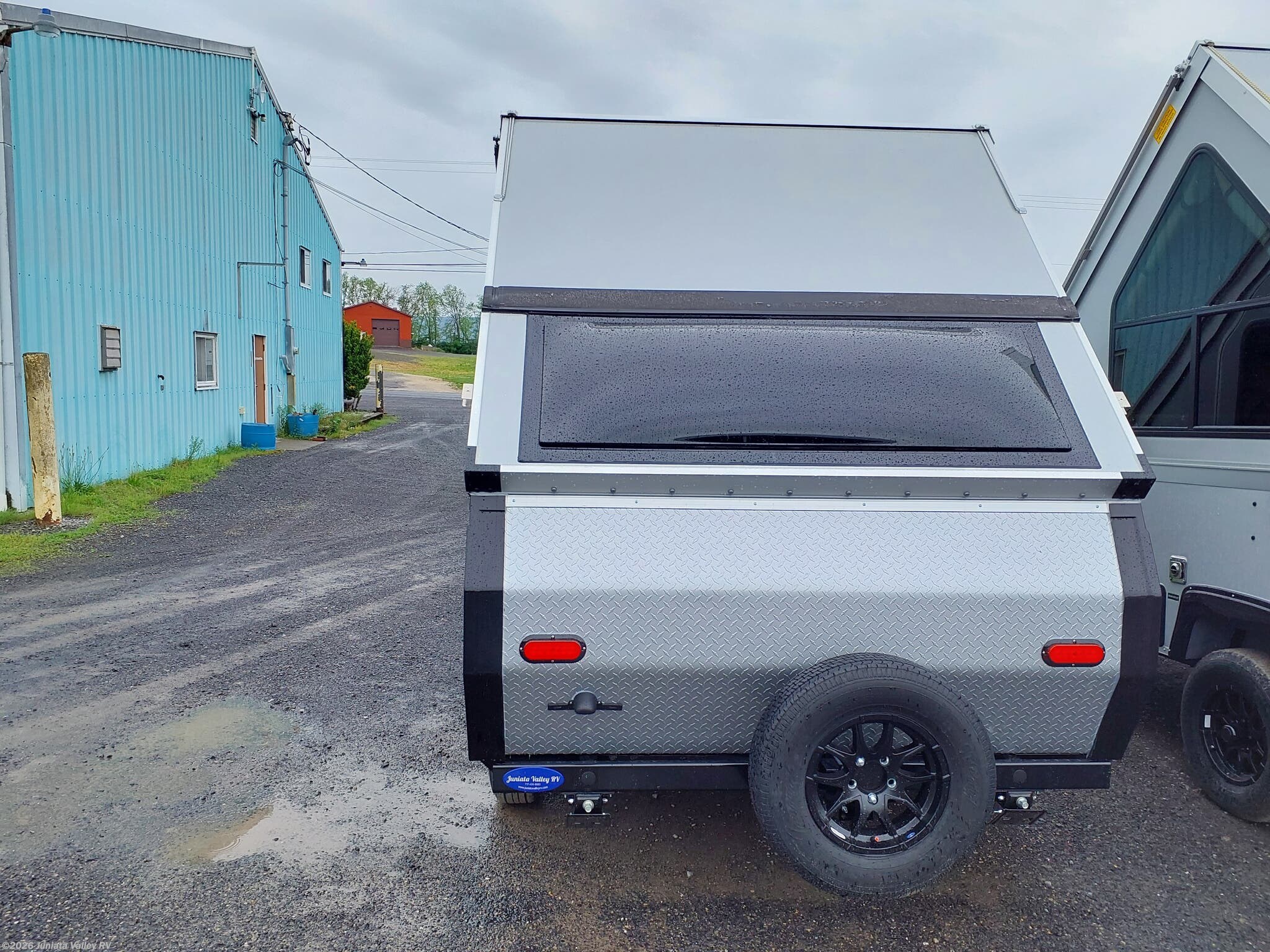 2026 Aliner Scout Lite - New Popup For Sale by Juniata Valley RV in Mifflintown, Pennsylvania features Refrigerator, Auxiliary Battery, Fire Extinguisher, Fantastic Fan, Air Conditioning