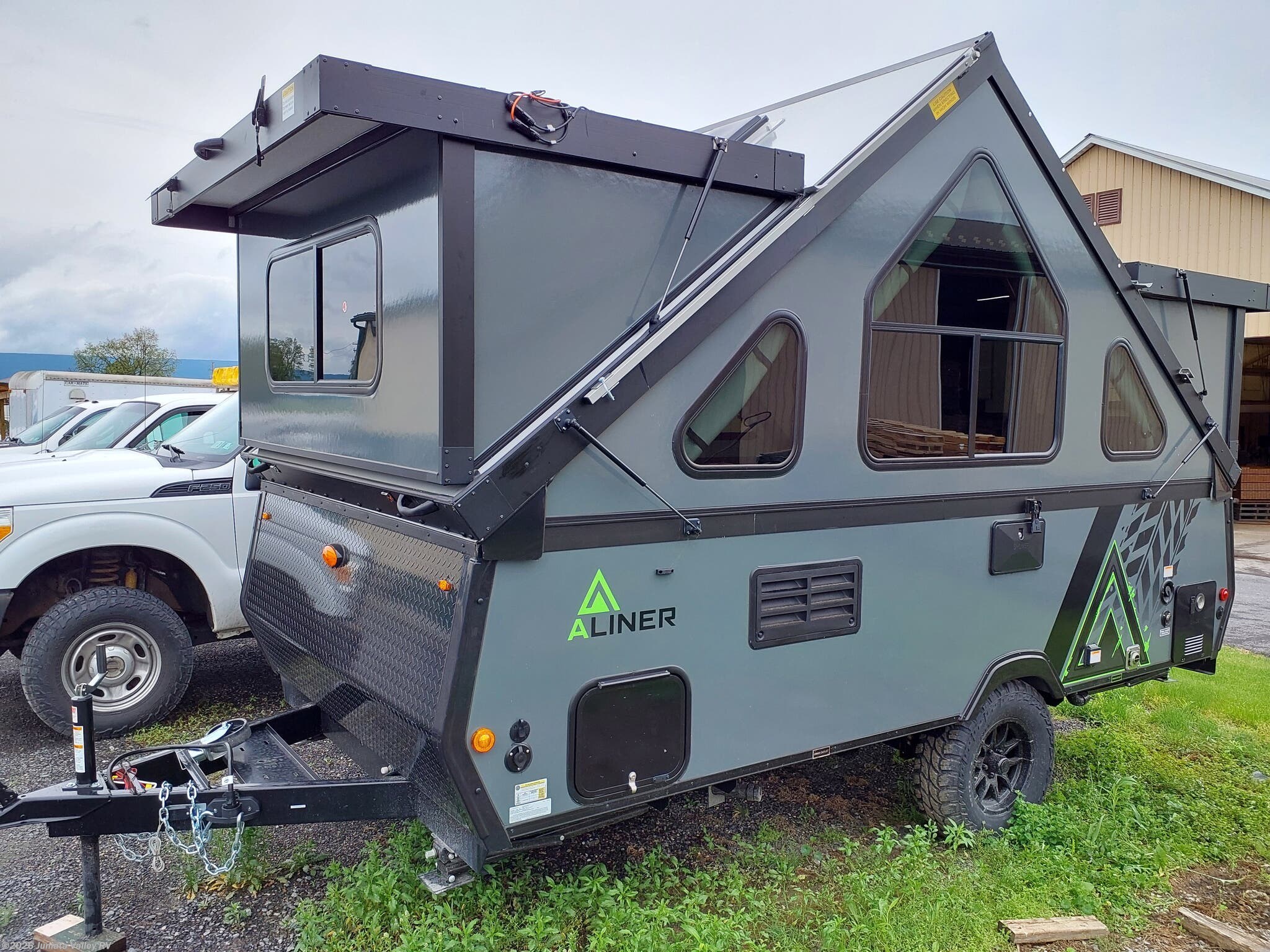 2026 Aliner Evolution LG - New Popup For Sale by Juniata Valley RV in Mifflintown, Pennsylvania features Refrigerator, Queen Bed, Water Heater, Air Conditioning, Propane