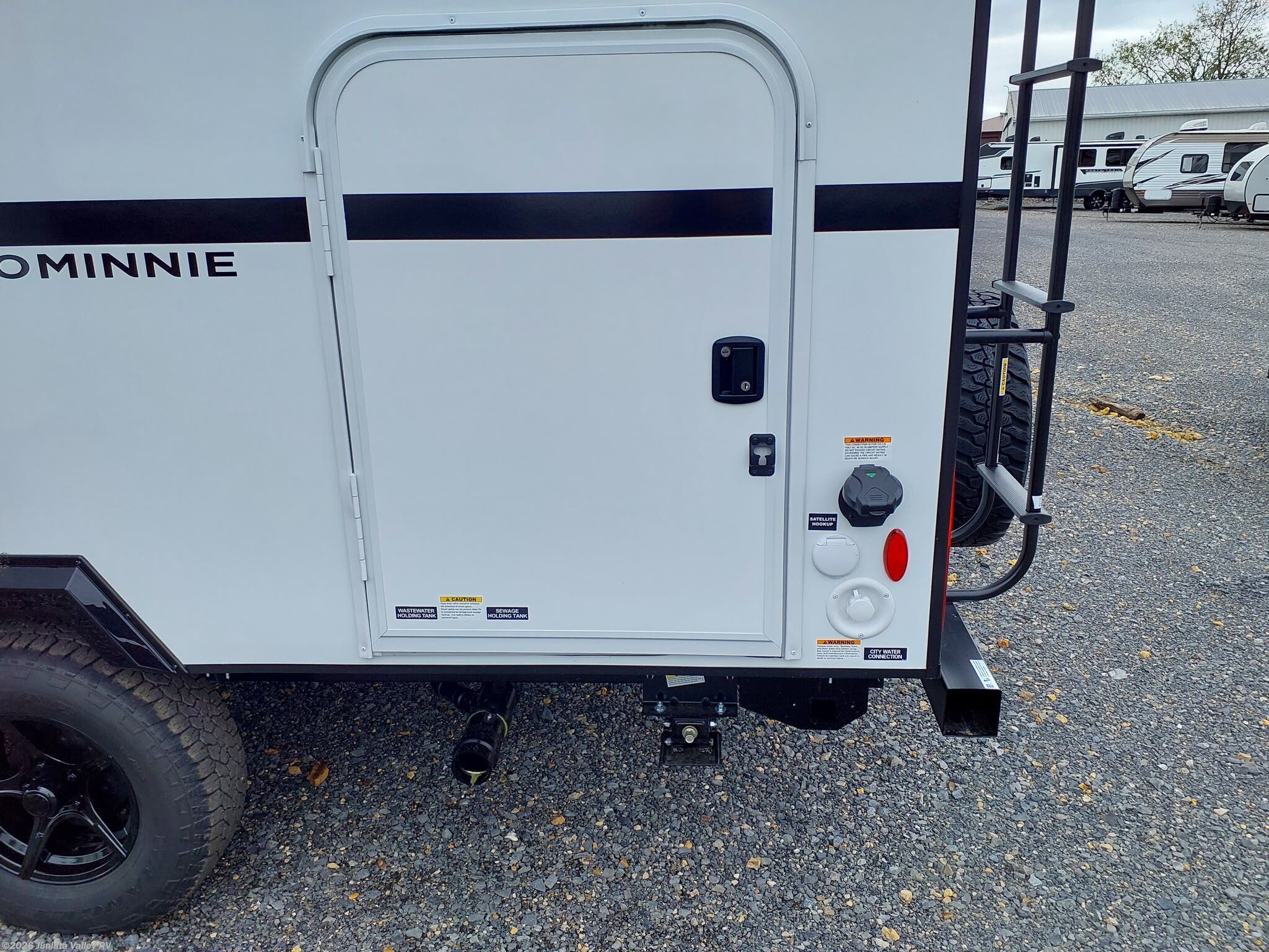 2026 Micro Minnie 2200FBH by Winnebago from Juniata Valley RV in Mifflintown, Pennsylvania