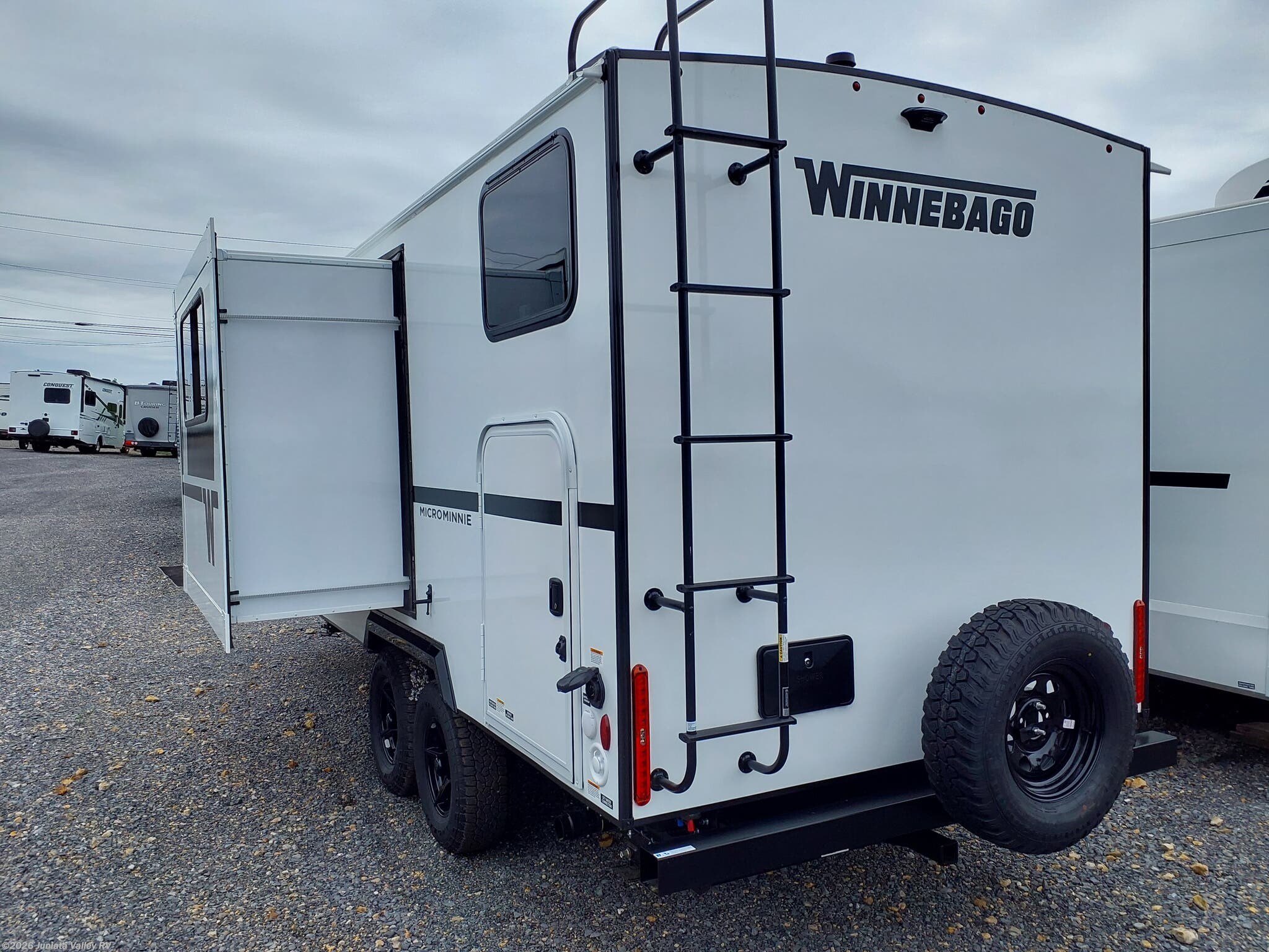 New 2026 Winnebago Micro Minnie 2200FBH available in Mifflintown, Pennsylvania
