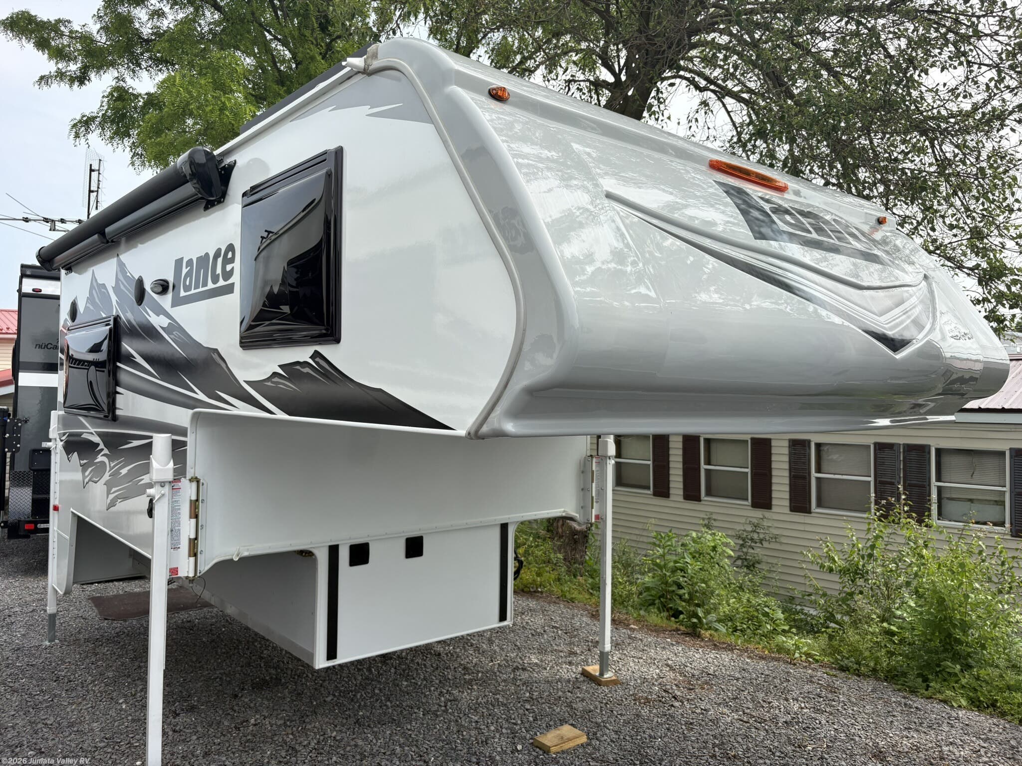 2026 TC 850 by Lance from Juniata Valley RV in Mifflintown, Pennsylvania