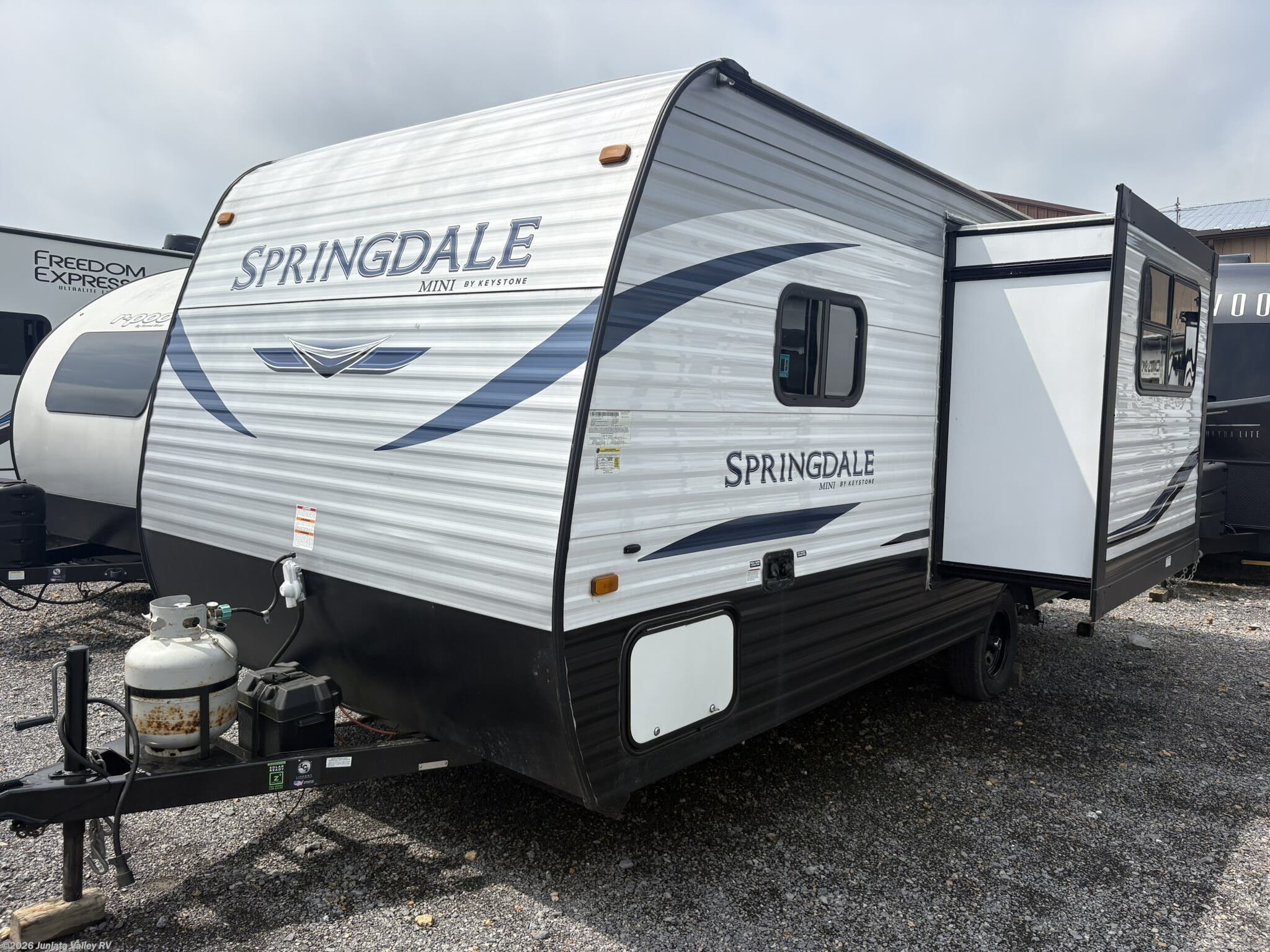 2021 Springdale Mini 1790FQ by Keystone from Juniata Valley RV in Mifflintown, Pennsylvania
