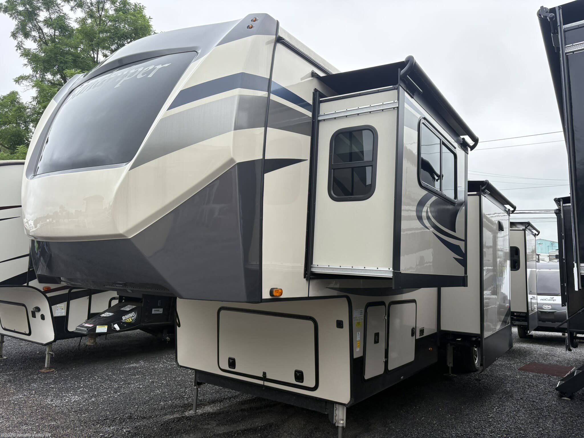 2021 Sandpiper SAF379FLOK by Forest River from Juniata Valley RV in Mifflintown, Pennsylvania