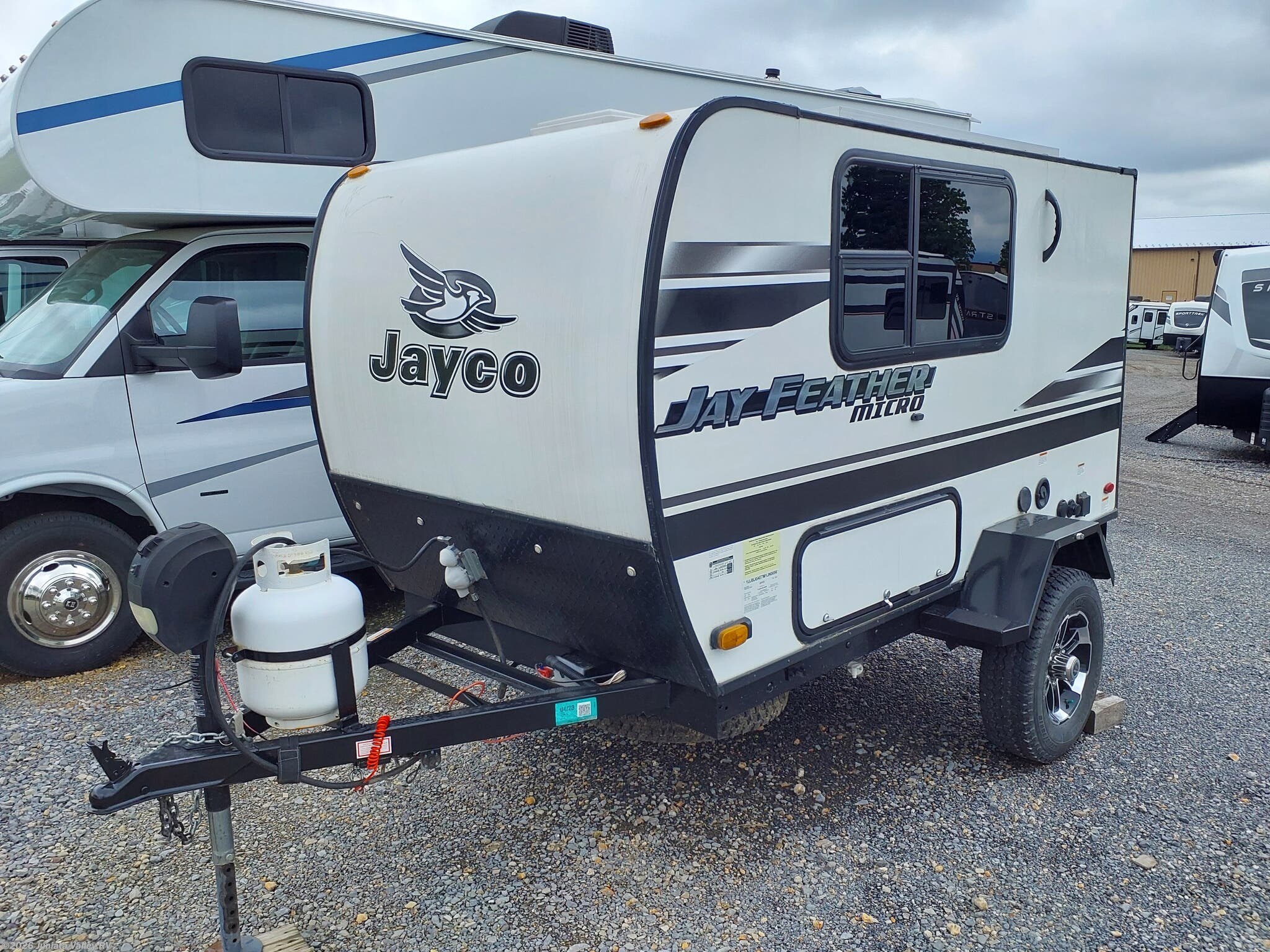 2021 Jayco Jay Feather Micro 12SRK - Used Travel Trailer For Sale by Juniata Valley RV in Mifflintown, Pennsylvania features Griddle, Detachable Power Cord, Enclosed Underbelly, Propane, Roof Vent