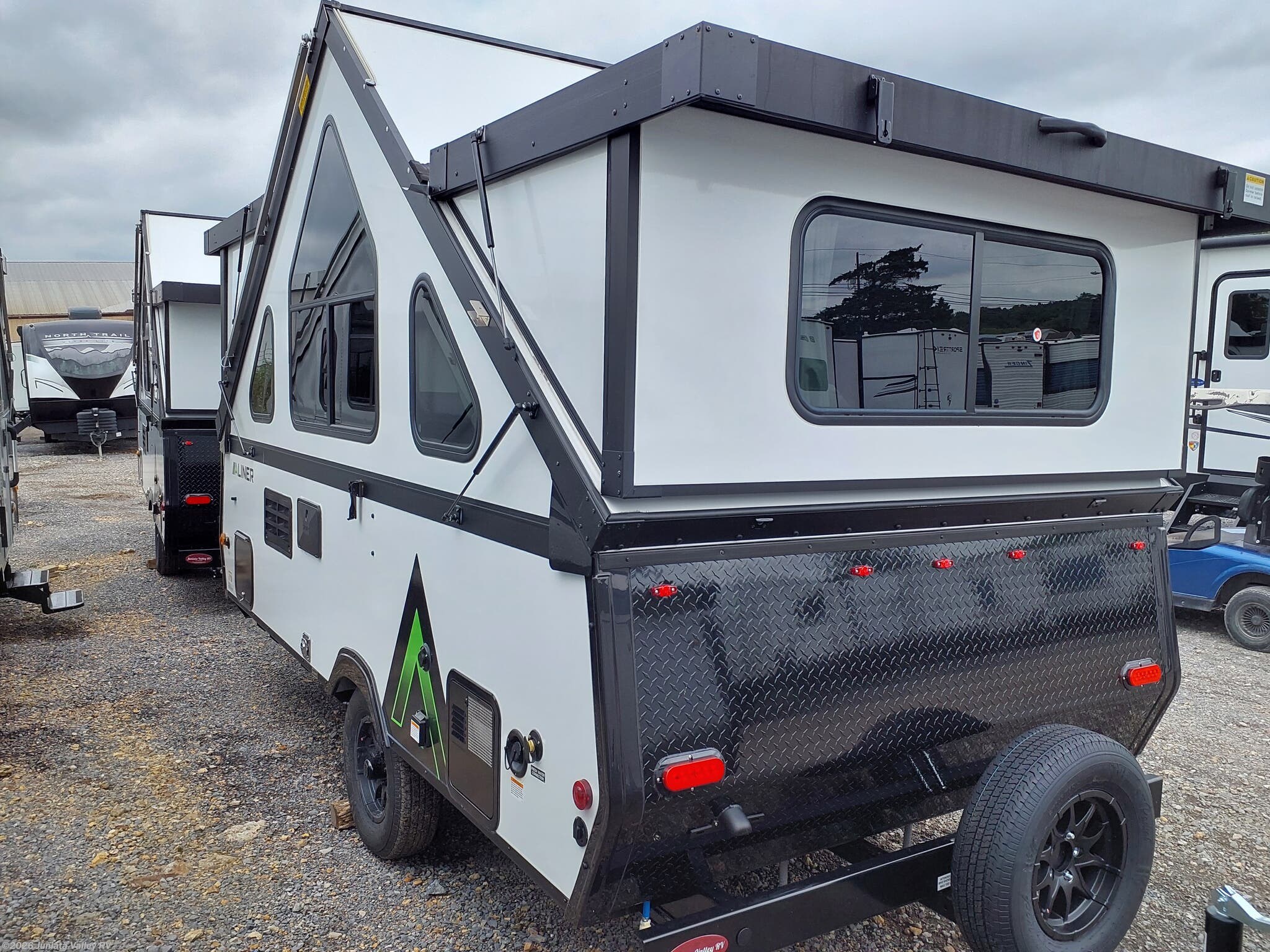 2027 Aliner Expedition - New Expandable Trailer For Sale by Juniata Valley RV in Mifflintown, Pennsylvania features Fire Extinguisher, Auxiliary Battery, Smoke Detector, Microwave, Air Conditioning