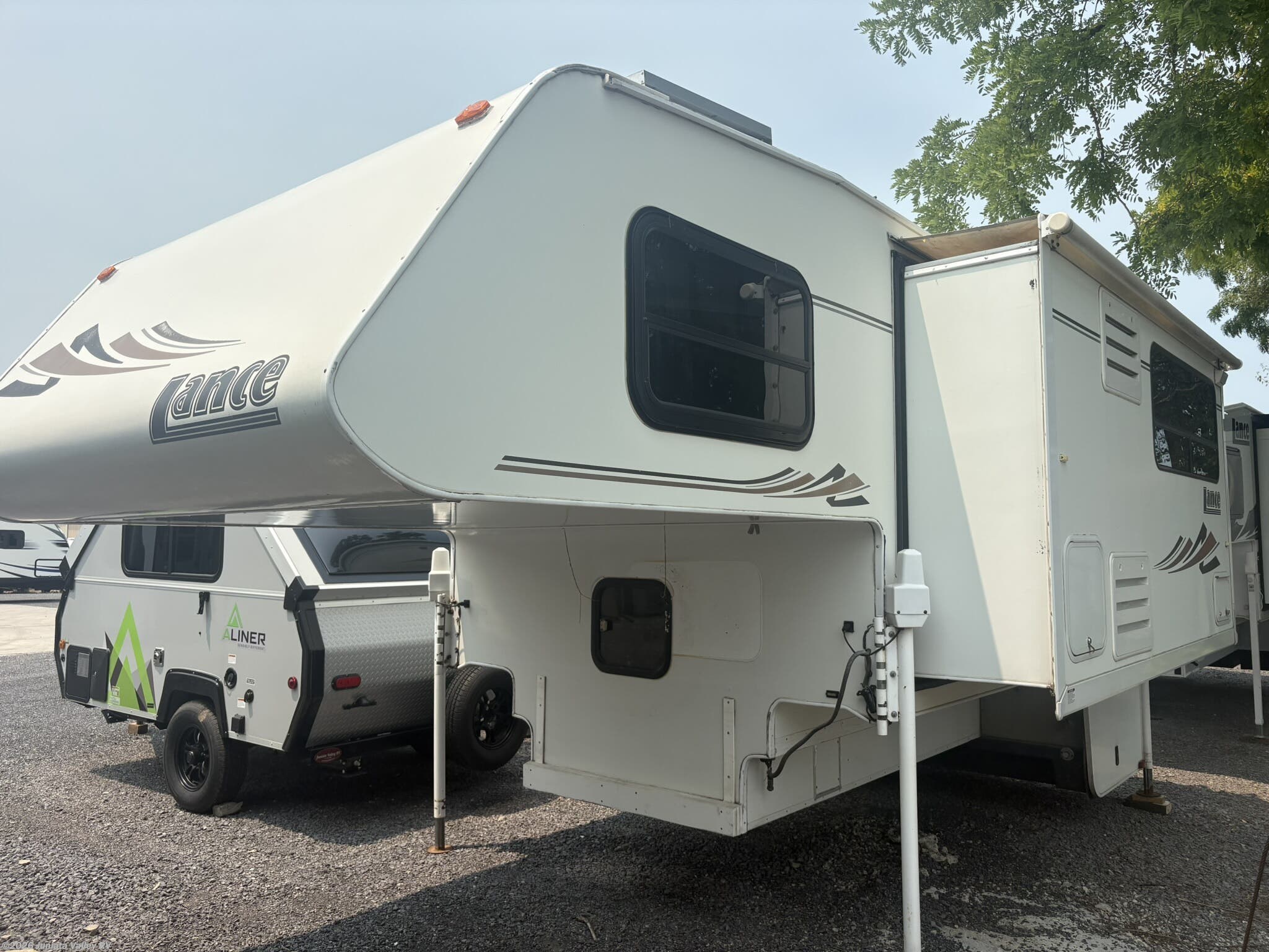 2005 TC 1181 by Lance from Juniata Valley RV in Mifflintown, Pennsylvania