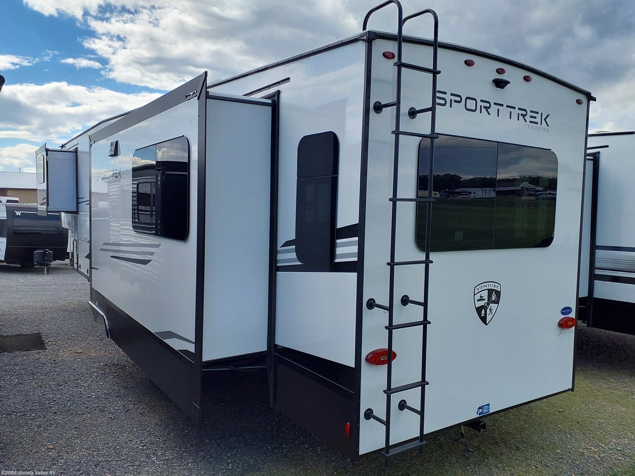 2027 SportTrek 5 Touring Edition 363VFR by Venture RV from Juniata Valley RV in Mifflintown, Pennsylvania