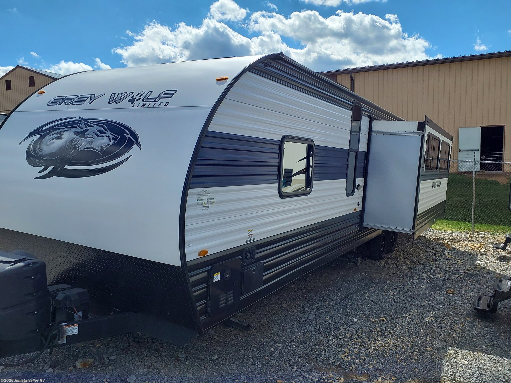 2023 Forest River Cherokee Grey Wolf 29QB - Used Travel Trailer For Sale by Juniata Valley RV in Mifflintown, Pennsylvania features Furnace, Smoke Detector, Power Awning, Microwave, Air Conditioning