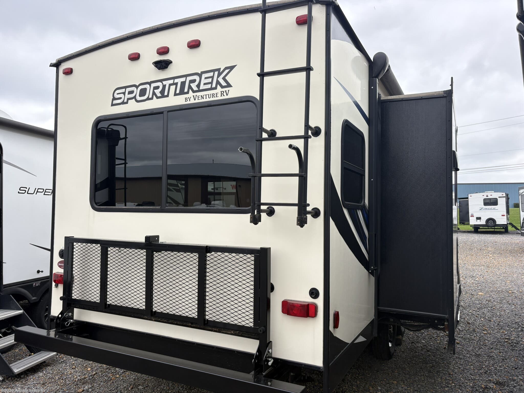 Used 2018 Venture RV SportTrek ST252VRD available in Mifflintown, Pennsylvania