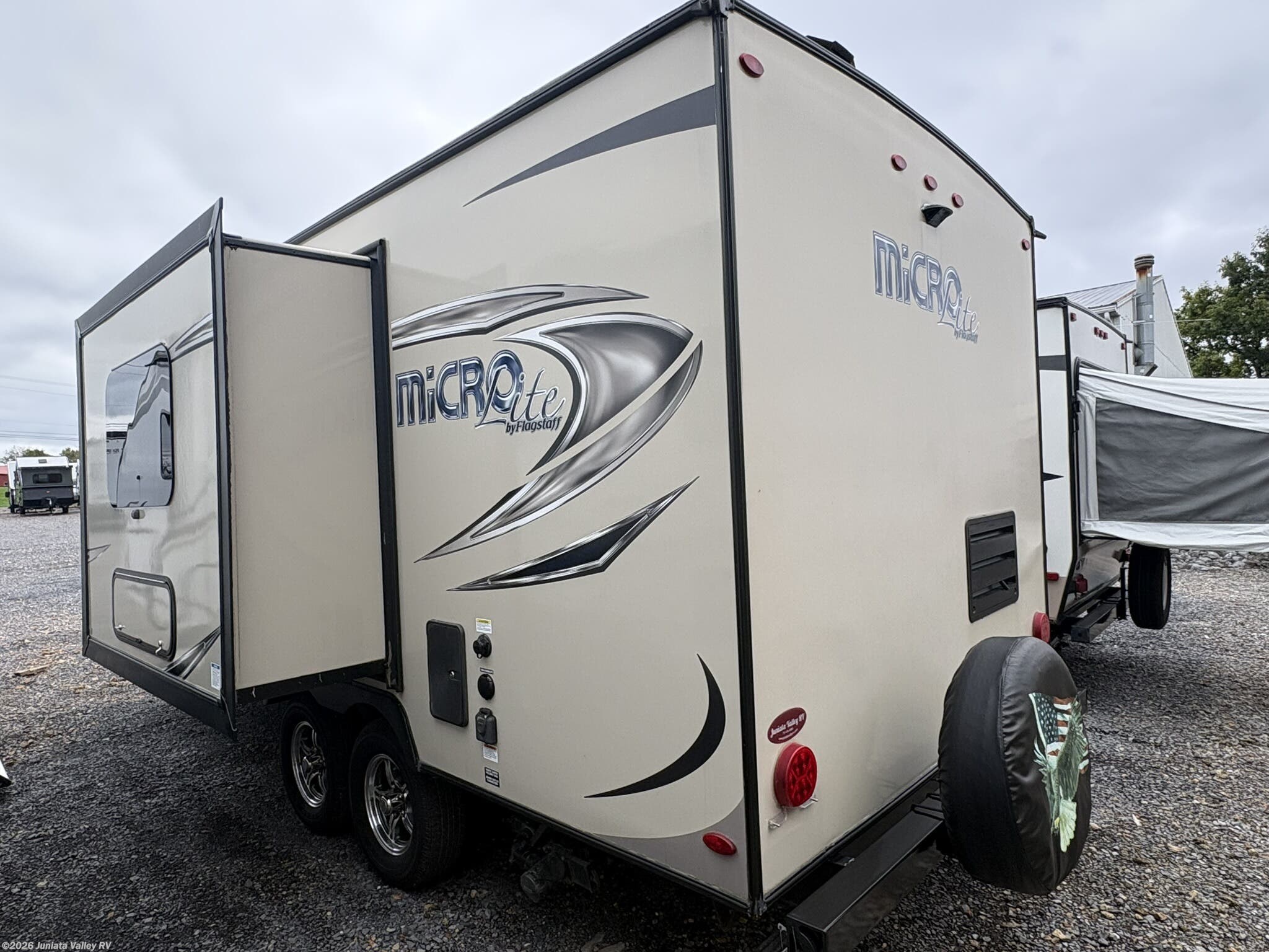 Used 2019 Forest River Flagstaff Micro Lite 21FBRS available in Mifflintown, Pennsylvania