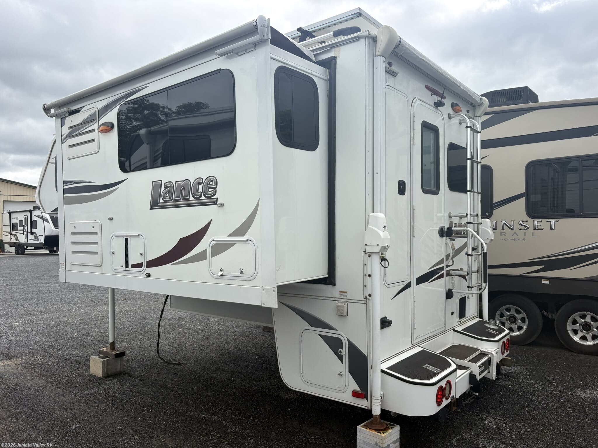 2016 TC 975 by Lance from Juniata Valley RV in Mifflintown, Pennsylvania
