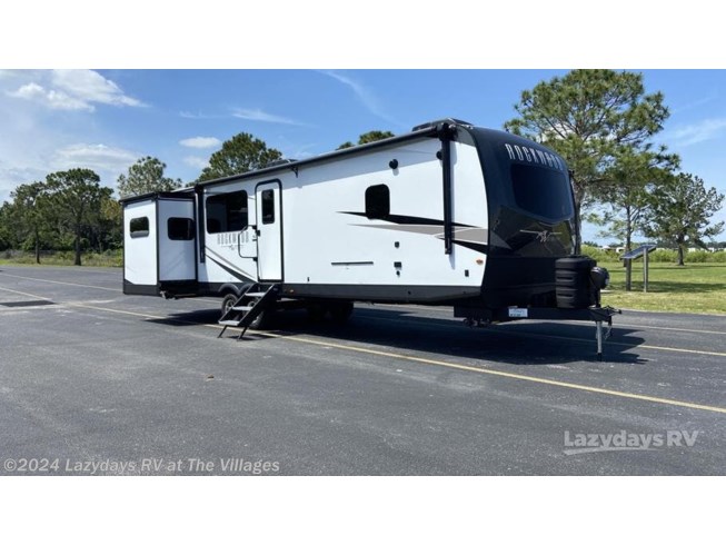New 2024 Forest River Rockwood Ultra Lite 2908RL available in Wildwood, Florida