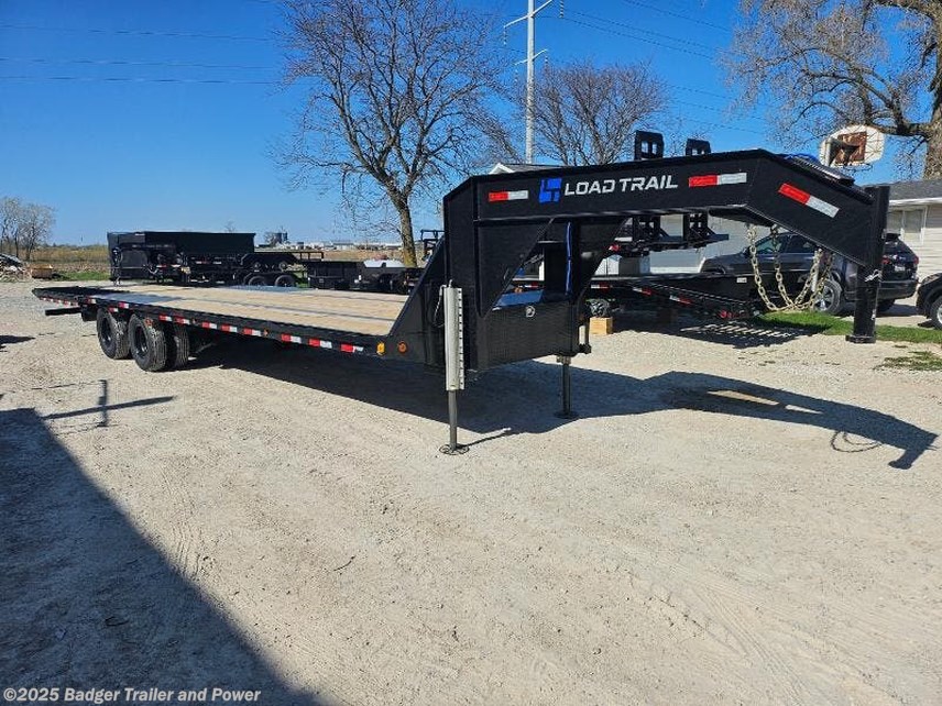 New 2025 Load Trail GL 102&quot; x 32&apos; Tandem Low-Pro Gooseneck w/Hyd. Dove Tr available in De Pere, Wisconsin