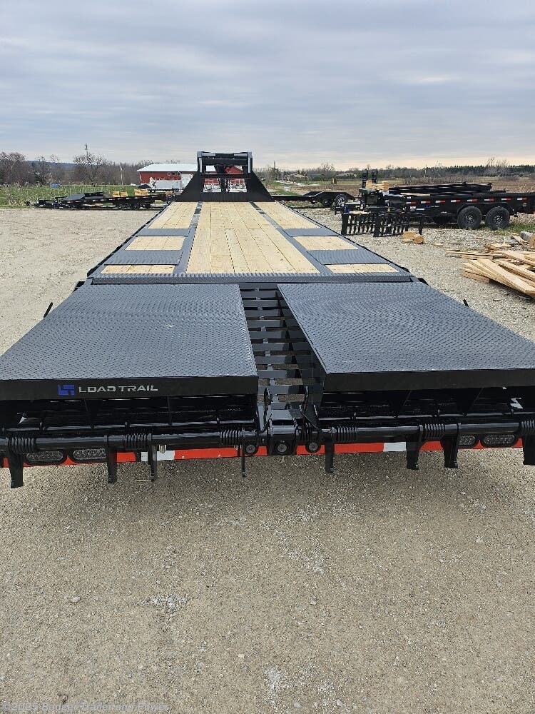 2026 GP 102&quot; x 32&apos; Tandem Low-Pro Gooseneck Trailer by Load Trail from Badger Trailer and Power in De Pere, Wisconsin