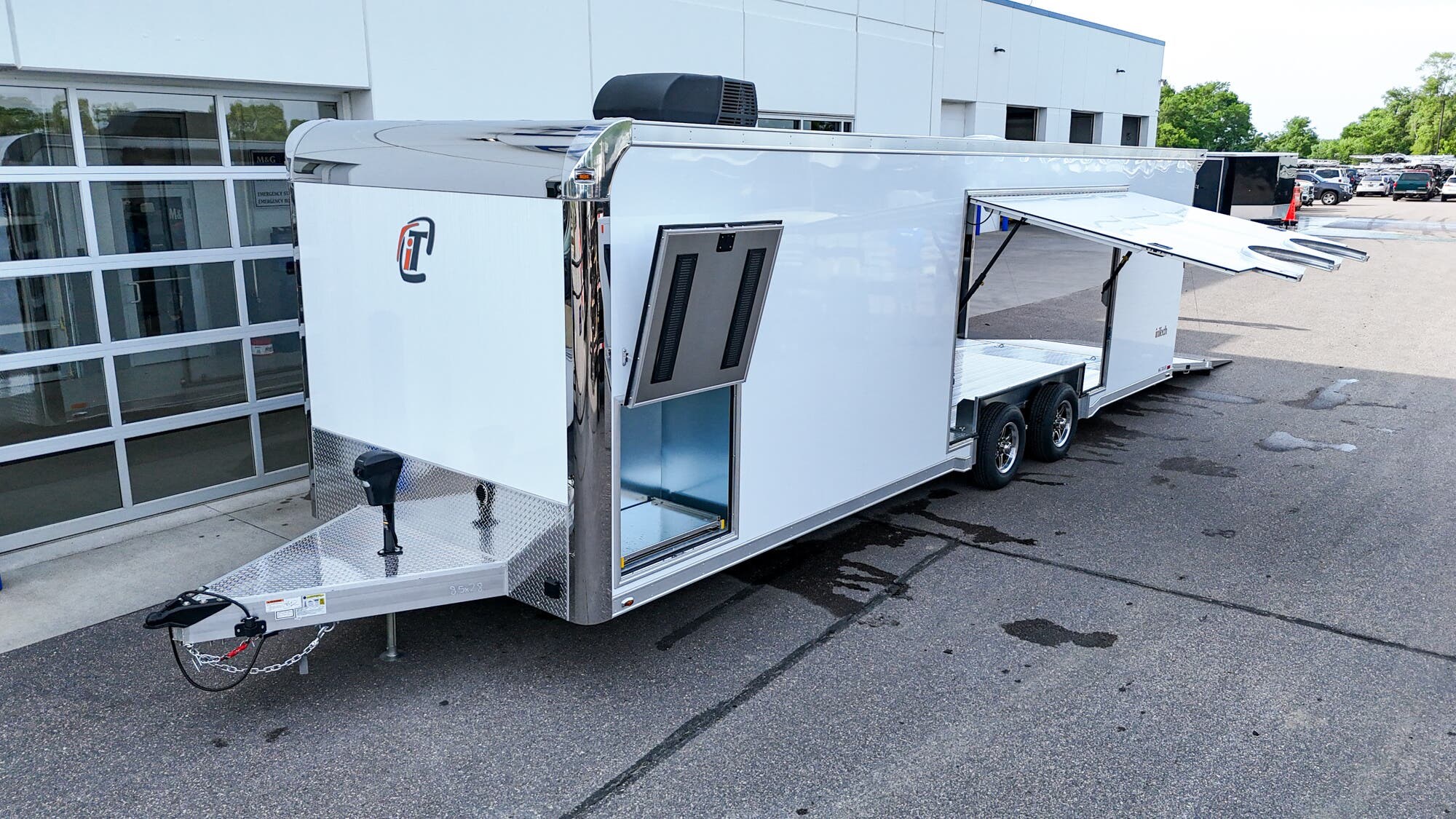 2025 INTECH 8.5X28 10K ALUMINUM ENCLOSED CAR HAULER - 7' INTERIOR - WHITE