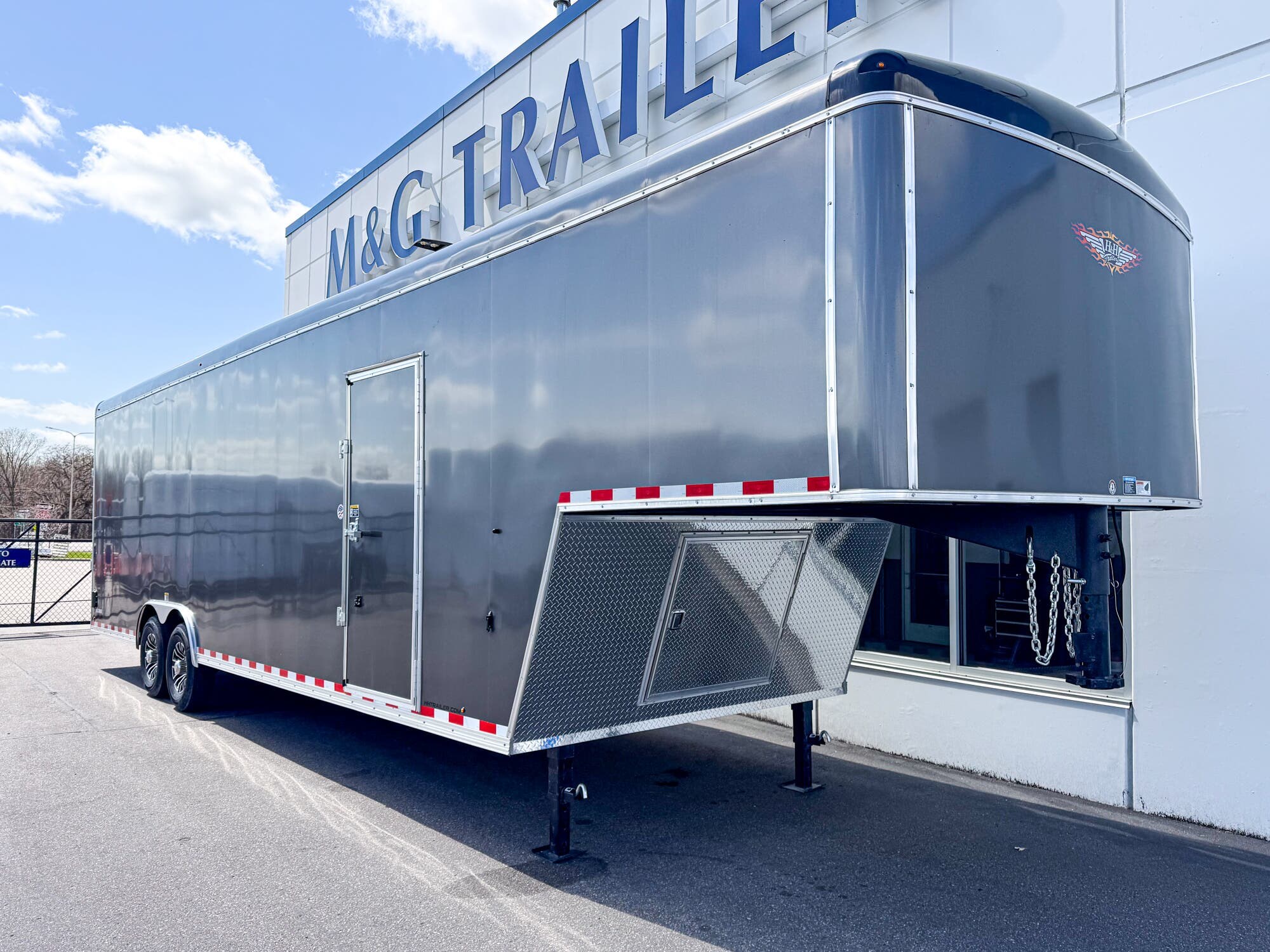 2025 H&H 8.5X28 14K TOPLINE ENCLOSED GOOSENECK CAR HAULER - CHARCOAL