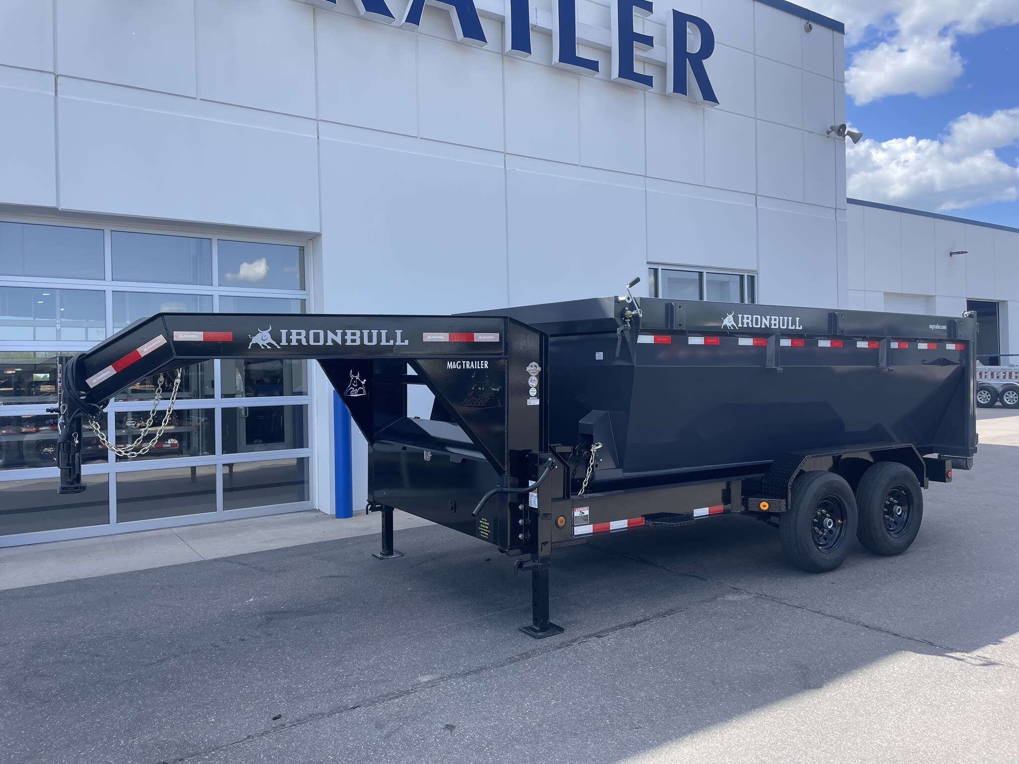 2025 IRONBULL 83X14 14K GOOSENECK ROLL OFF TRAILER - BLACK