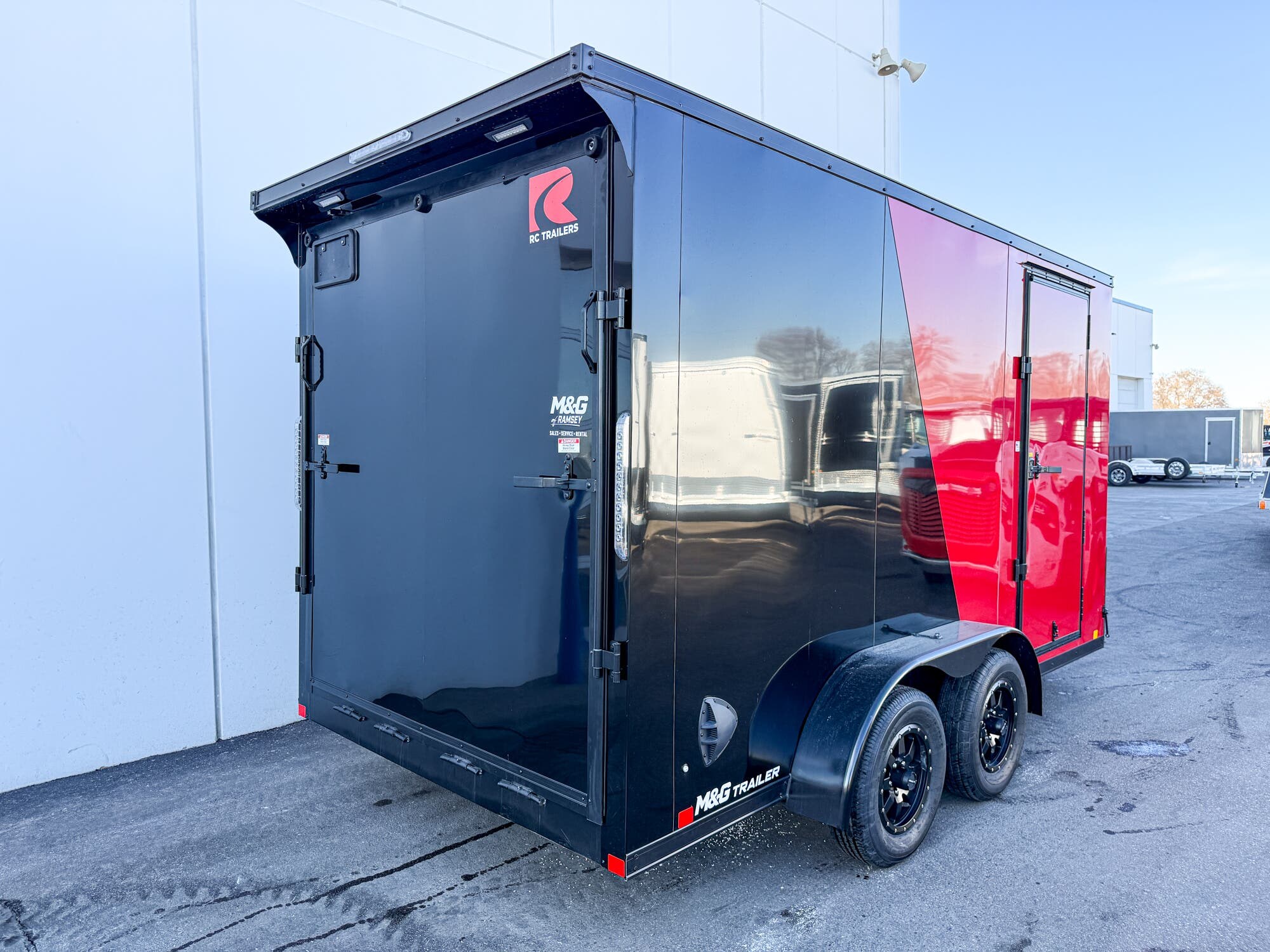 2026 RC TRAILERS RDLX 7X14 ENCLOSED CARGO TRAILER - 7' INTERIOR - RED/BLACK