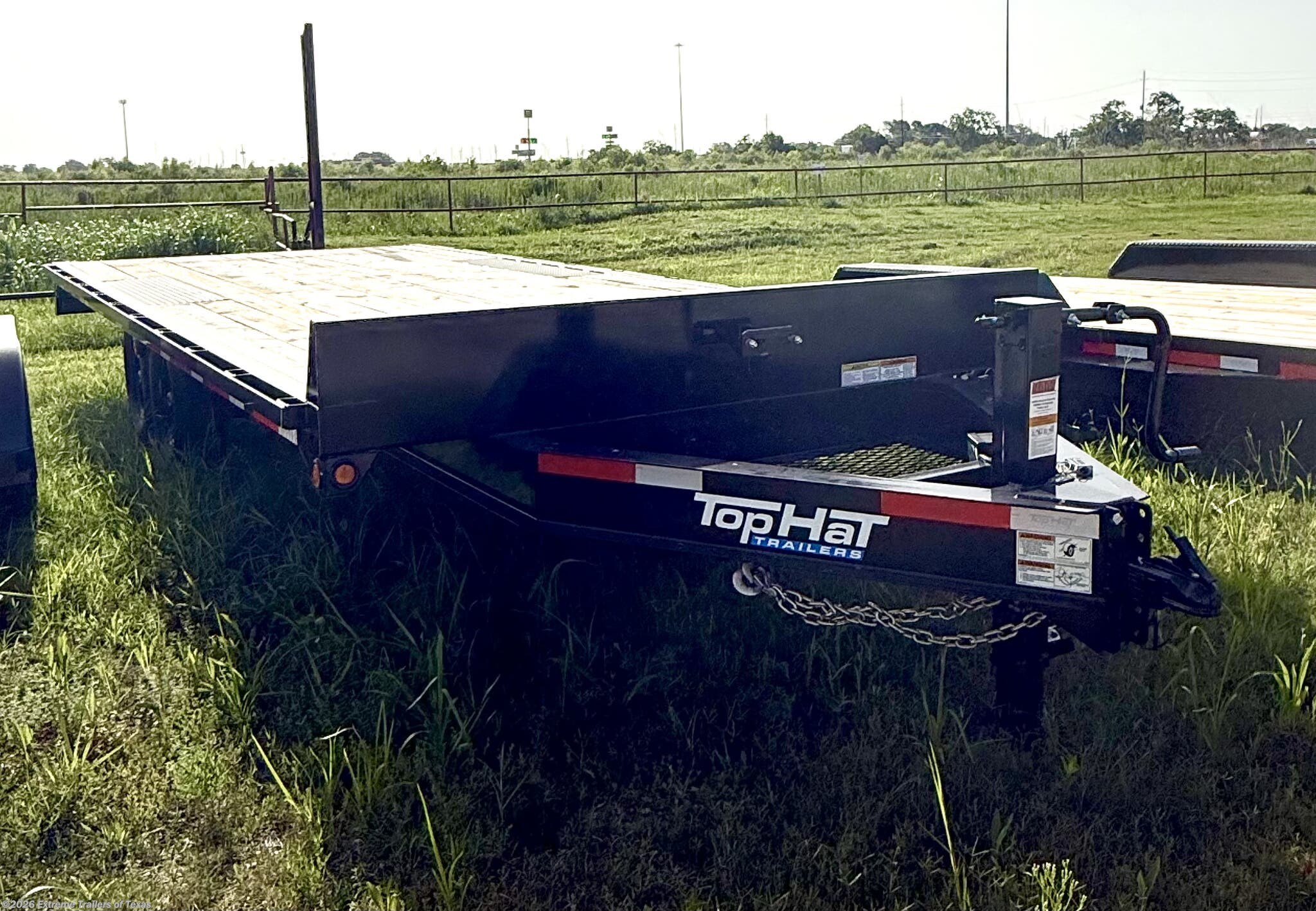 2025 Top Hat Deck Over 20X102 - New Deckover/Flat Deck Trailer for sale by Extreme Trailers of Texas in Baytown, Texas