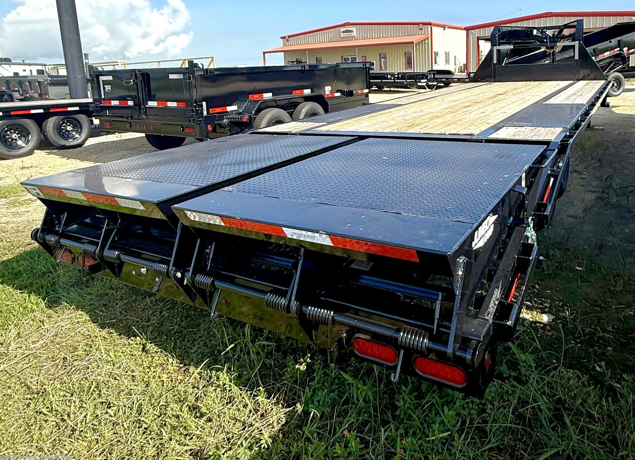 2025 Goose Neck Lo Pro 25X102 by Top Hat from Extreme Trailers of Texas in Baytown, Texas