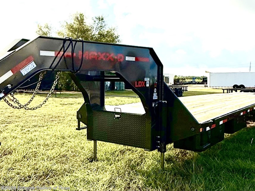 New 2026 MAXX-D LDX Low Profile Tandem Dual Flatbed GN 102X40 available in Baytown, Texas