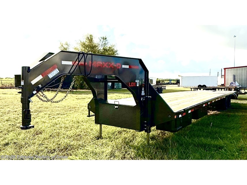 New 2026 MAXX-D LDX Low Profile Tandem Dual Flatbed GN 102X40 available in Baytown, Texas