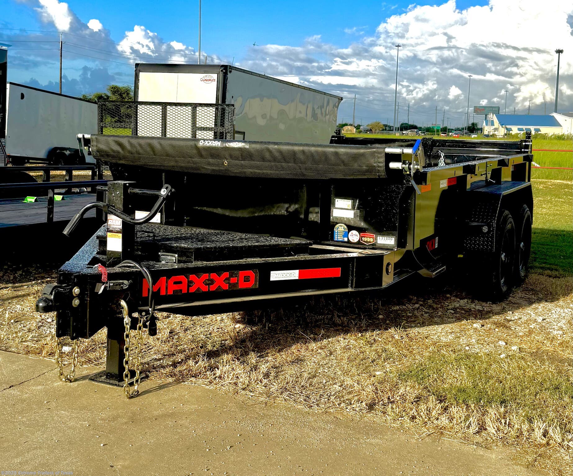 2026 MAXX-D DKX Dump Trailer 83X14