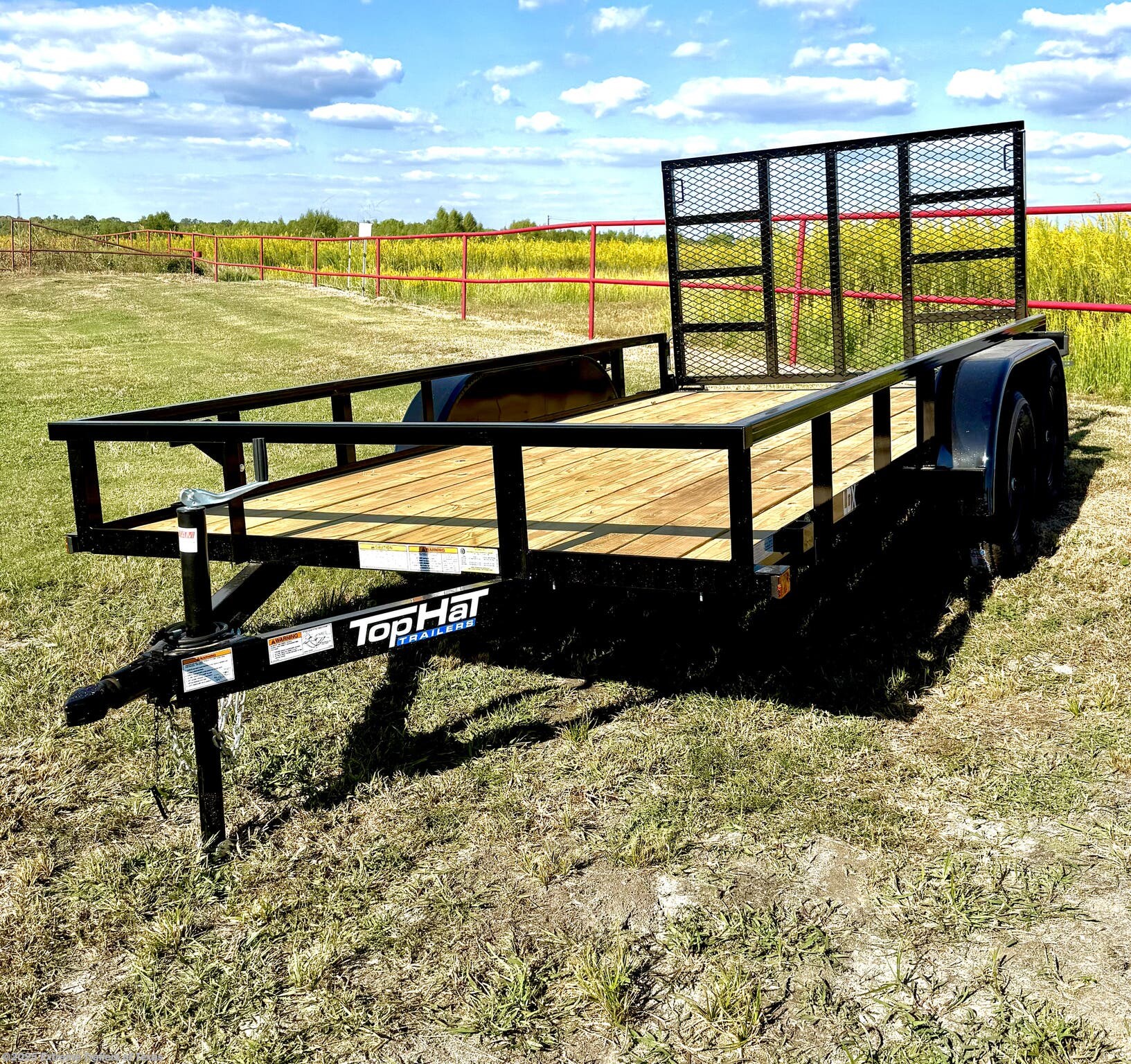 2026 Top Hat Lite Duty Utility 14X77