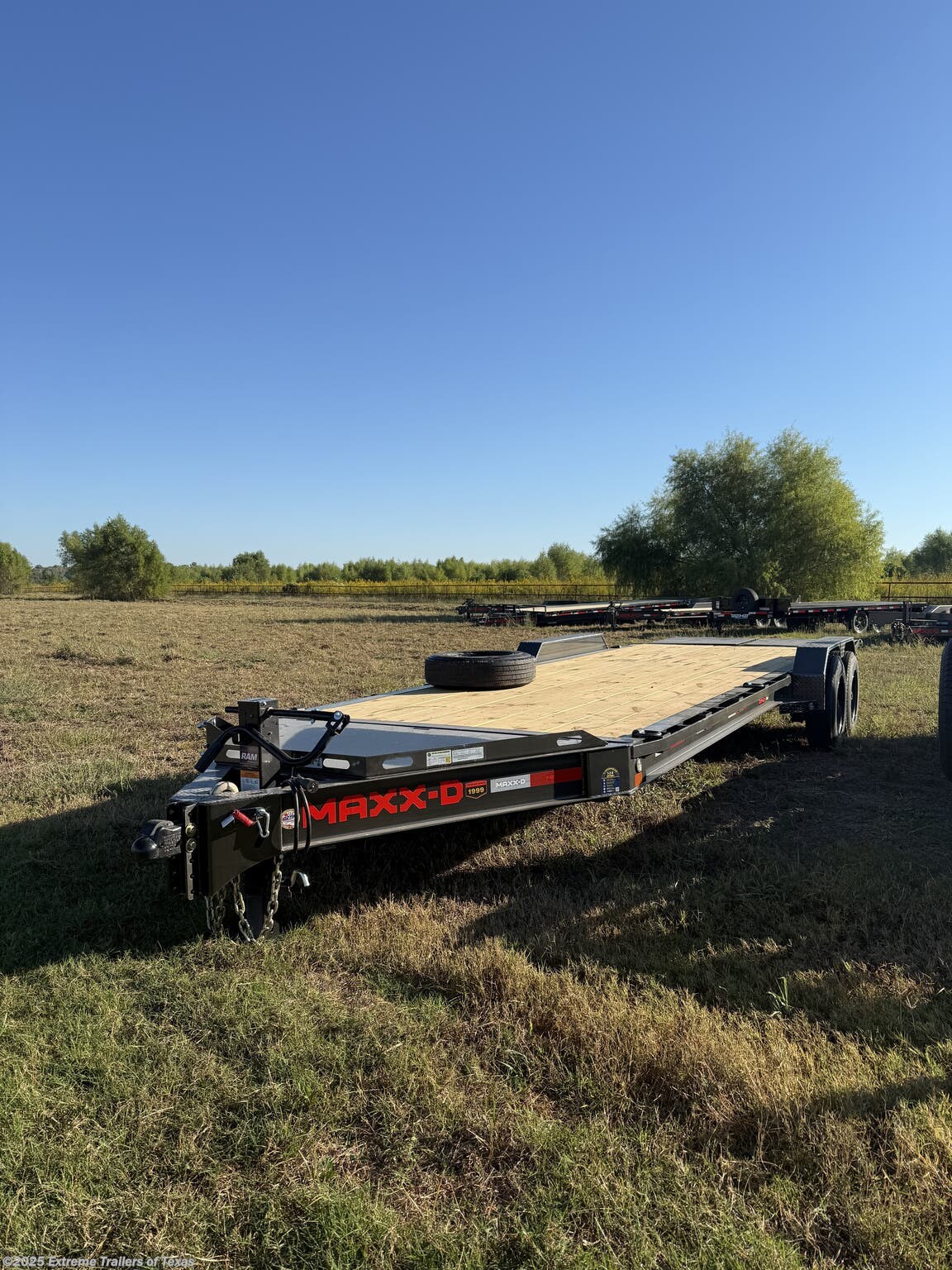 2026 MAXX-D EHX I-Beam Equipment 83X24