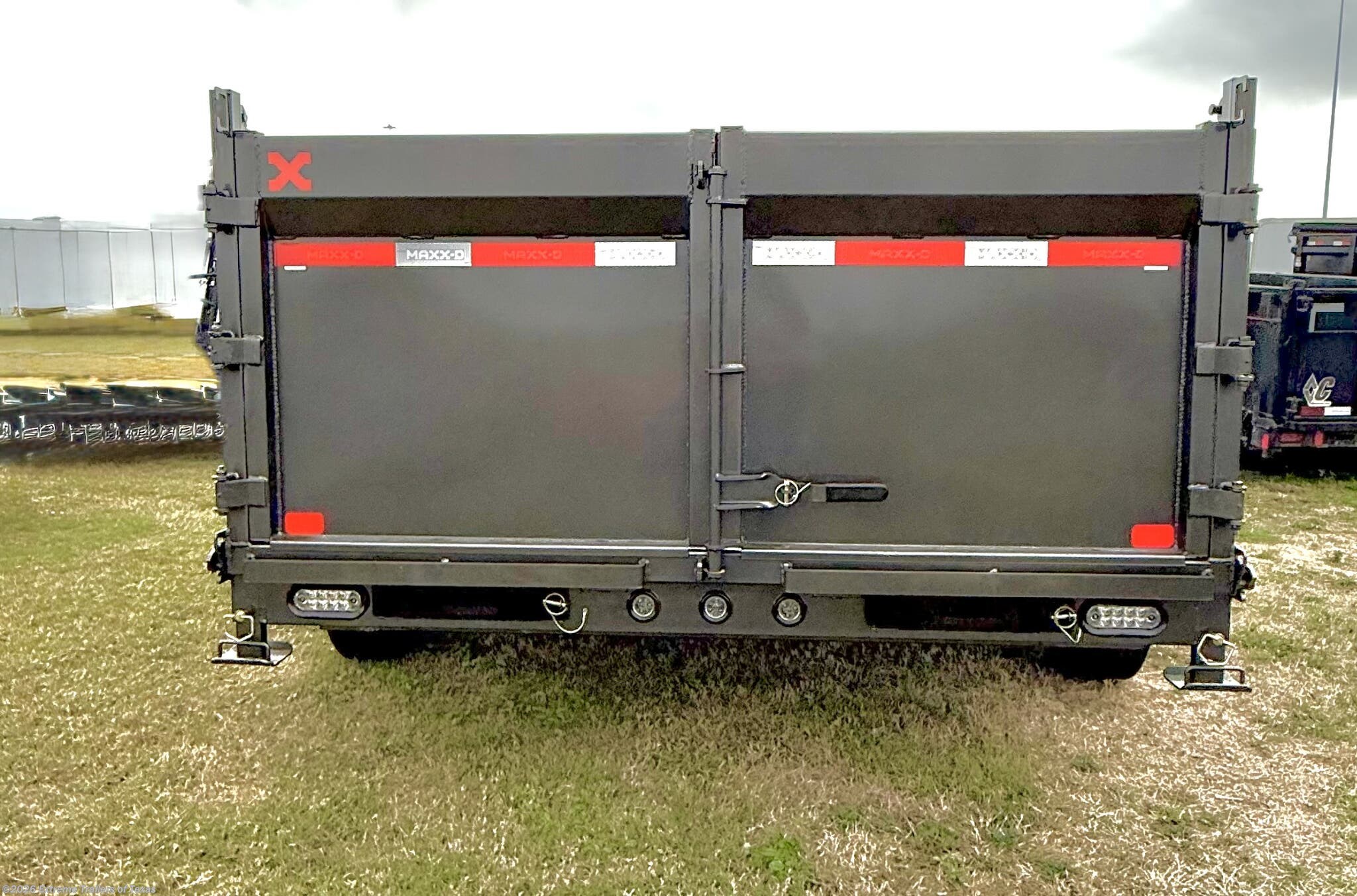 2026 DJX Dump 83X14 by MAXX-D from Extreme Trailers of Texas in Baytown, Texas
