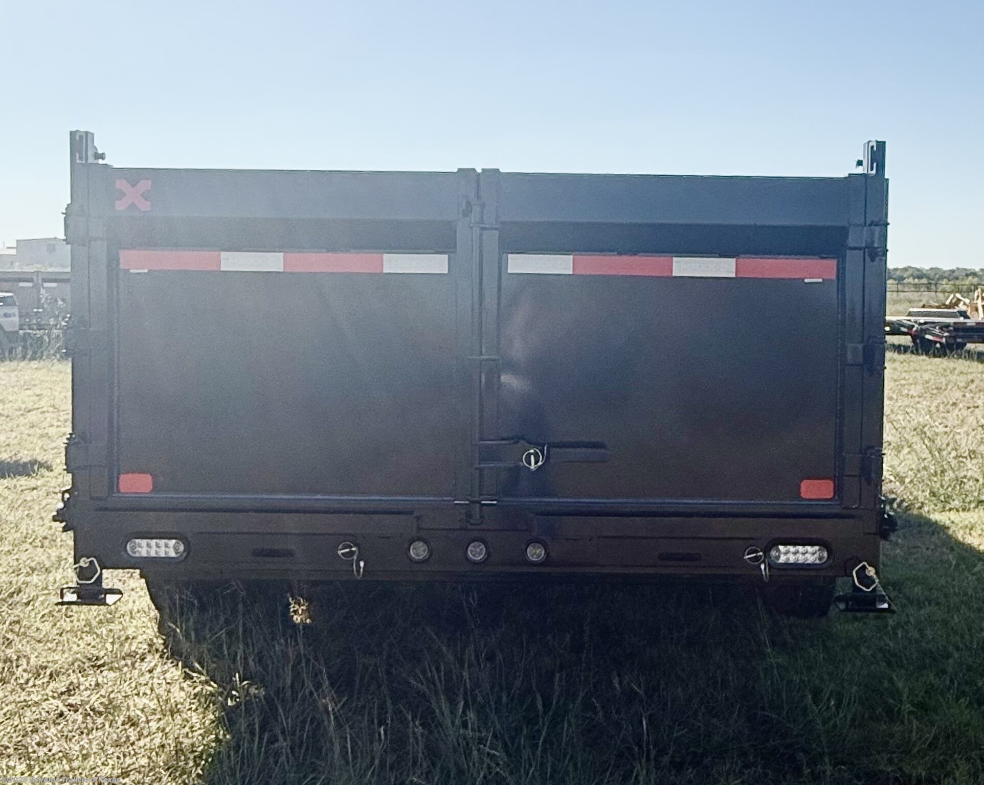 2026 DTX Telescoping Dump Trailer 83X16 by MAXX-D from Extreme Trailers of Texas in Baytown, Texas