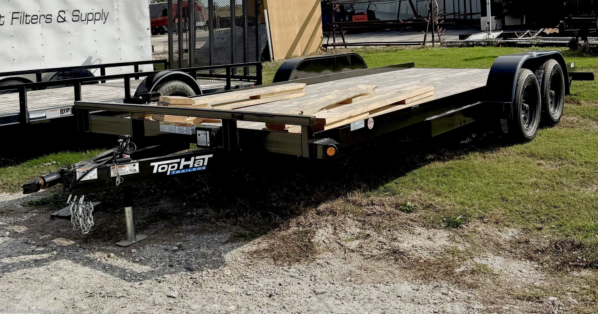 2026 Top Hat Car Hauler Car Hauler 18X83